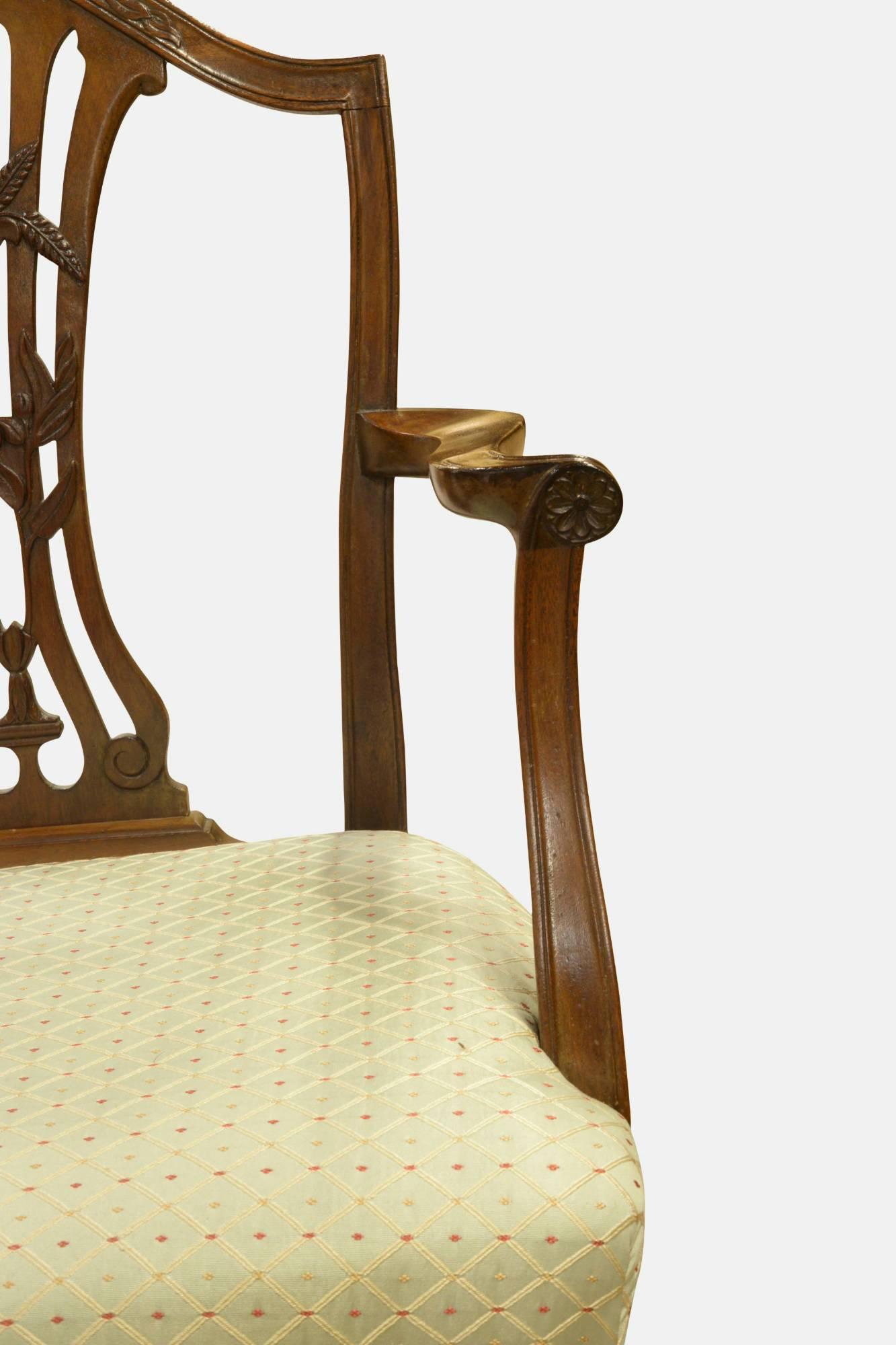 Mahogany Hepplewhite Period Carver Chair 1