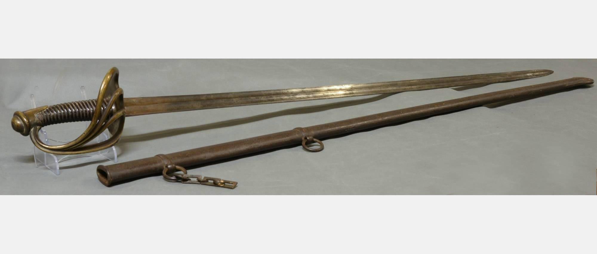 Napoleonic Period Cuirassiers Sword In Excellent Condition For Sale In Salisbury, GB