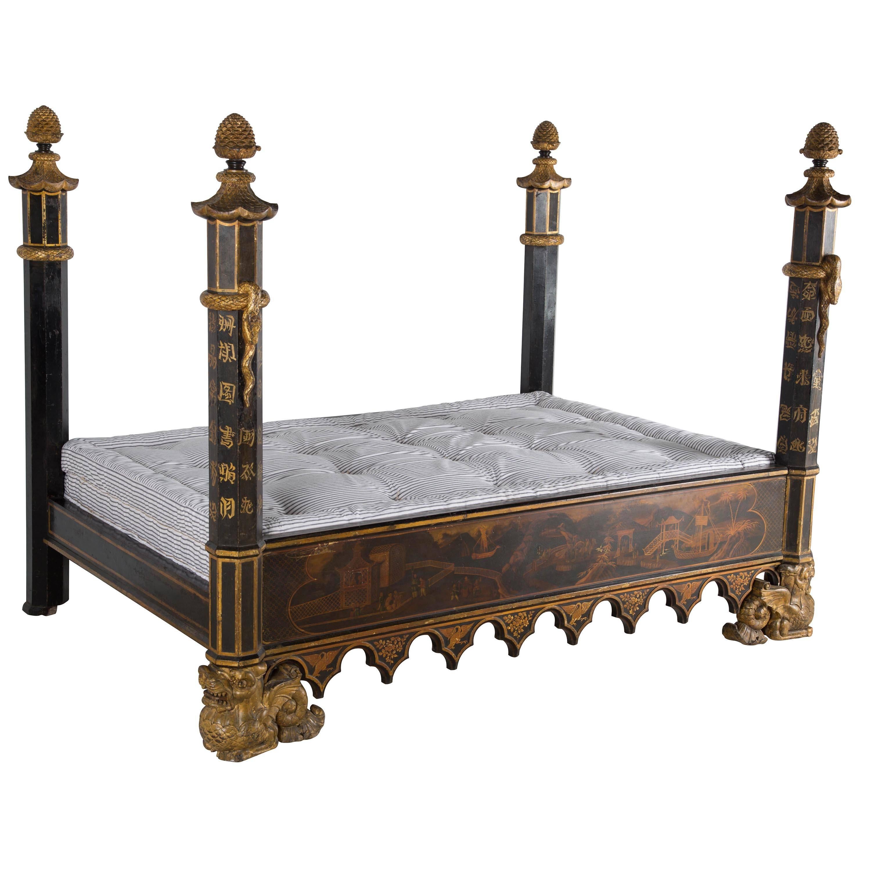Regency four-poster bed chinoiserie daybed. Painted and lacquered mahogany, gilded wood carvings, English, circa 1805.