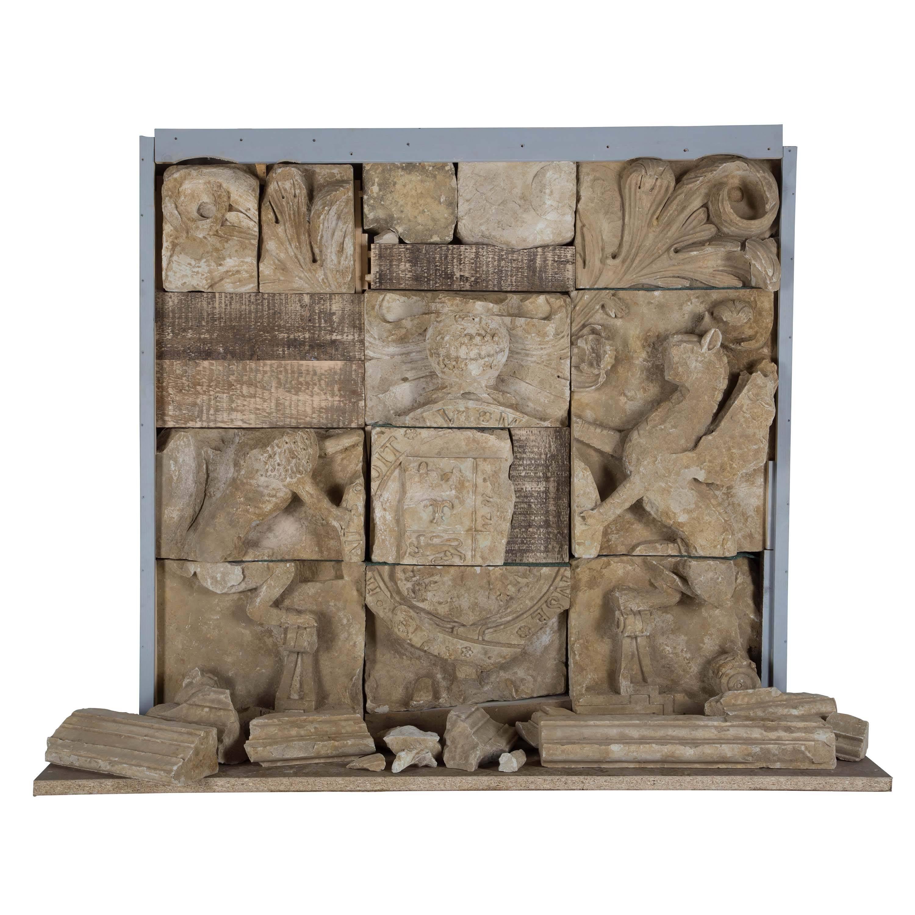Henry VIII Stone Armorial Depicting the Tudor Royal Arms of England In Good Condition In Gloucestershire, GB
