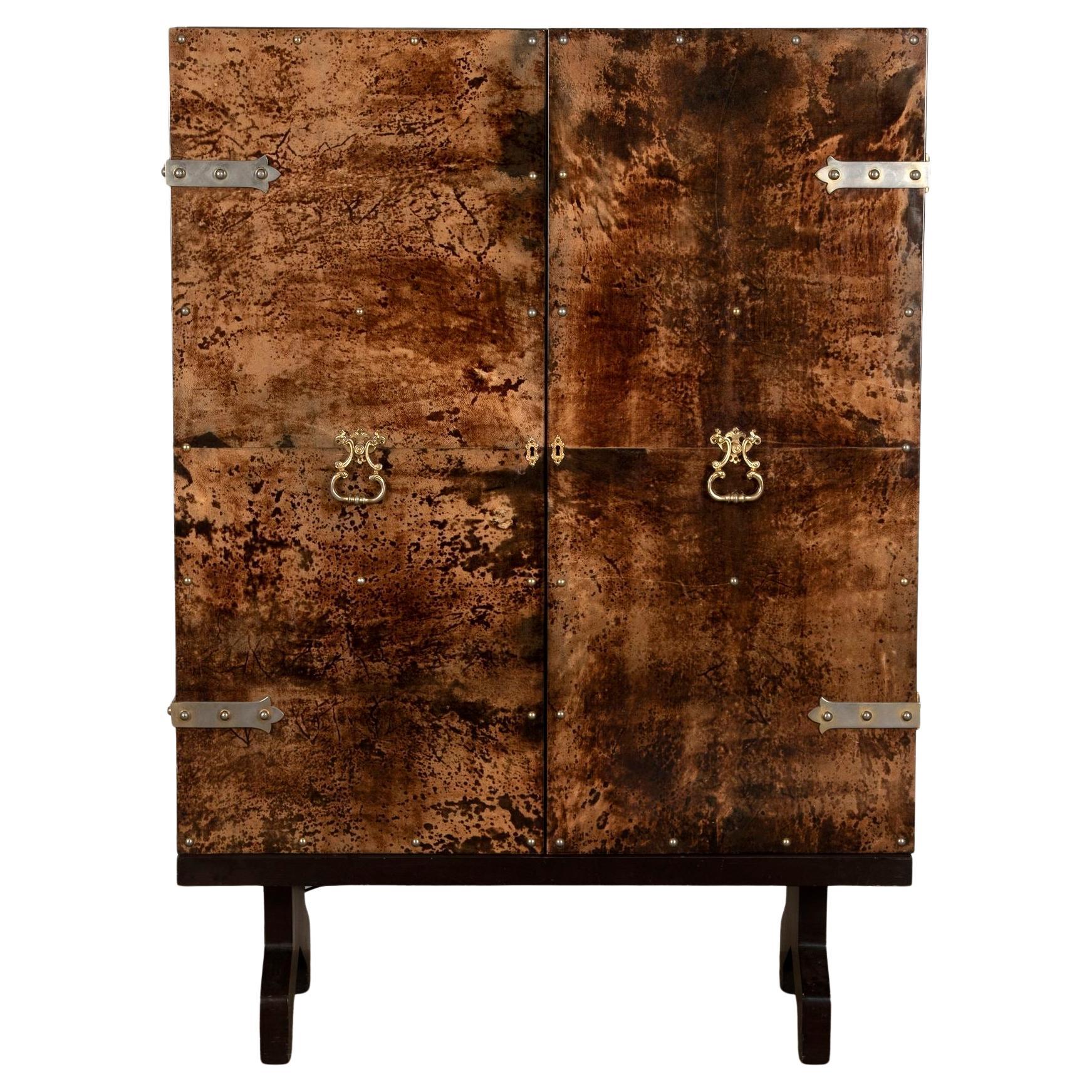 20th Century Italian Lacquered Goat Skin and Mahogany Bar by Aldo Tura
