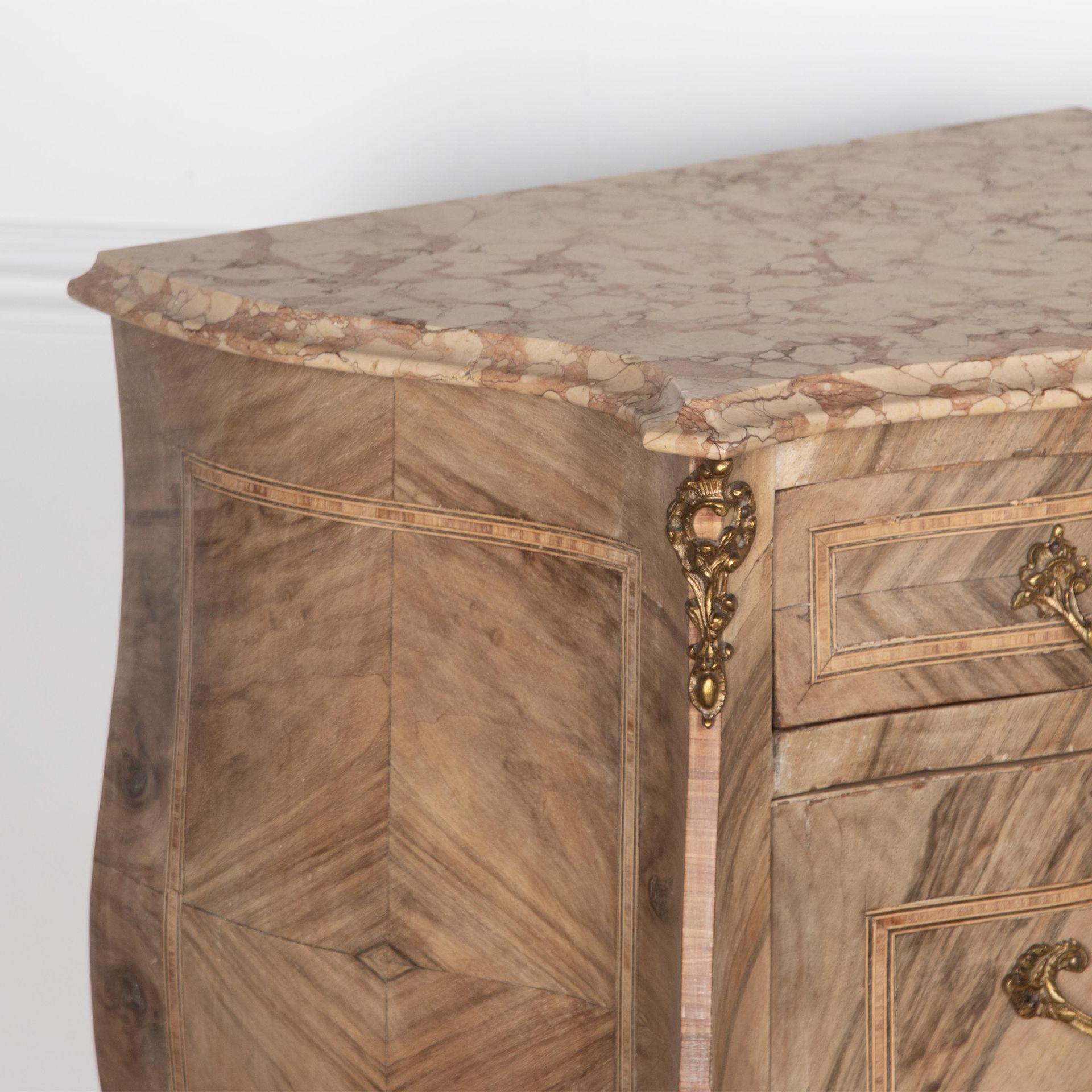 Walnut Pair of 20th Century Italian Bleached Marquetry Bedside Commodes For Sale