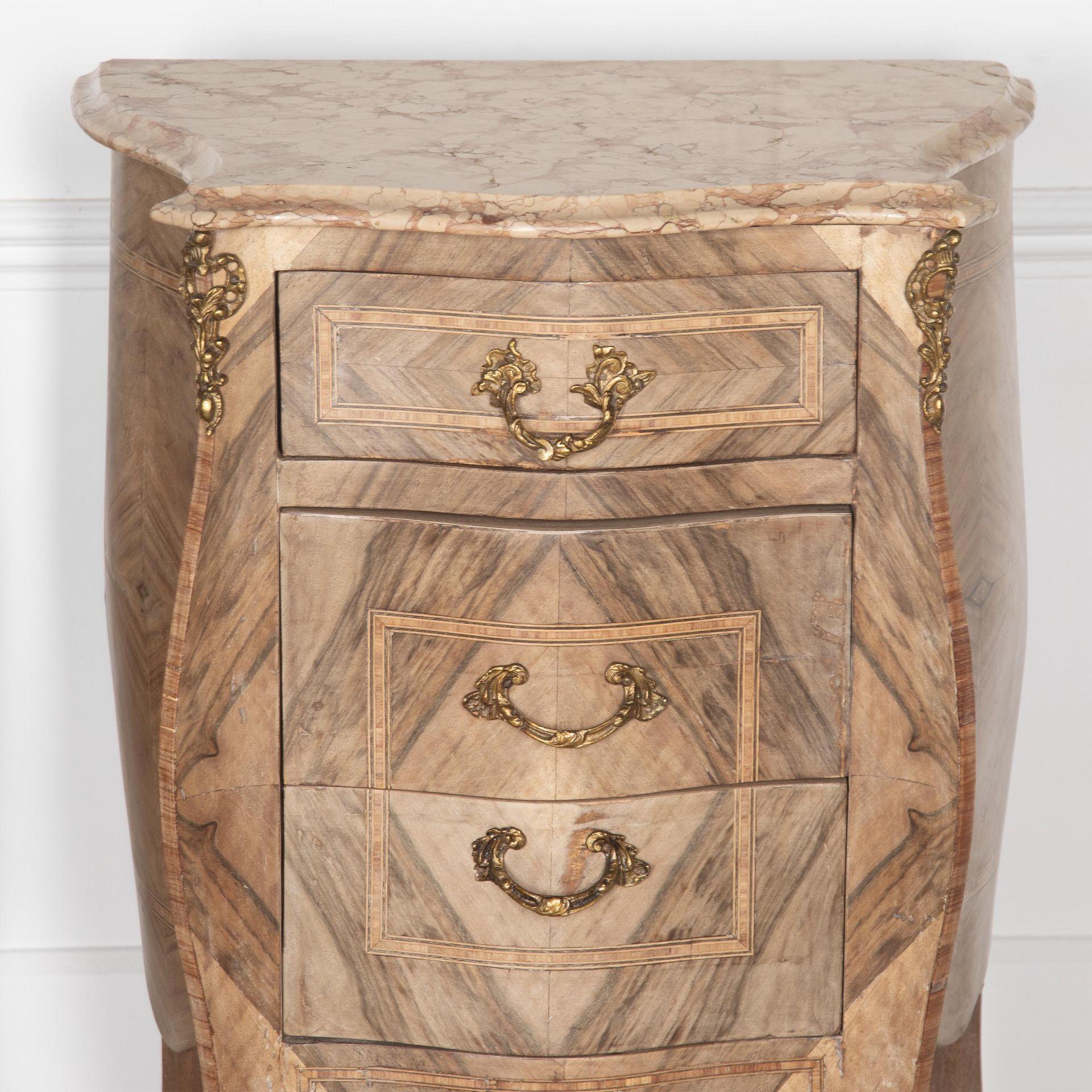 Pair of 20th Century Italian Bleached Marquetry Bedside Commodes In Good Condition For Sale In Gloucestershire, GB
