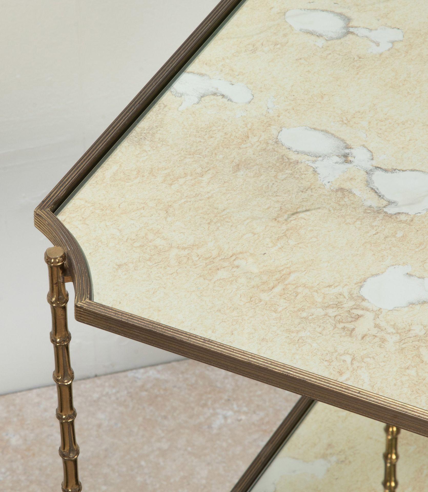 Paire de tables d'appoint en laiton de la Maison Bagues du milieu du siècle dernier en vente 5