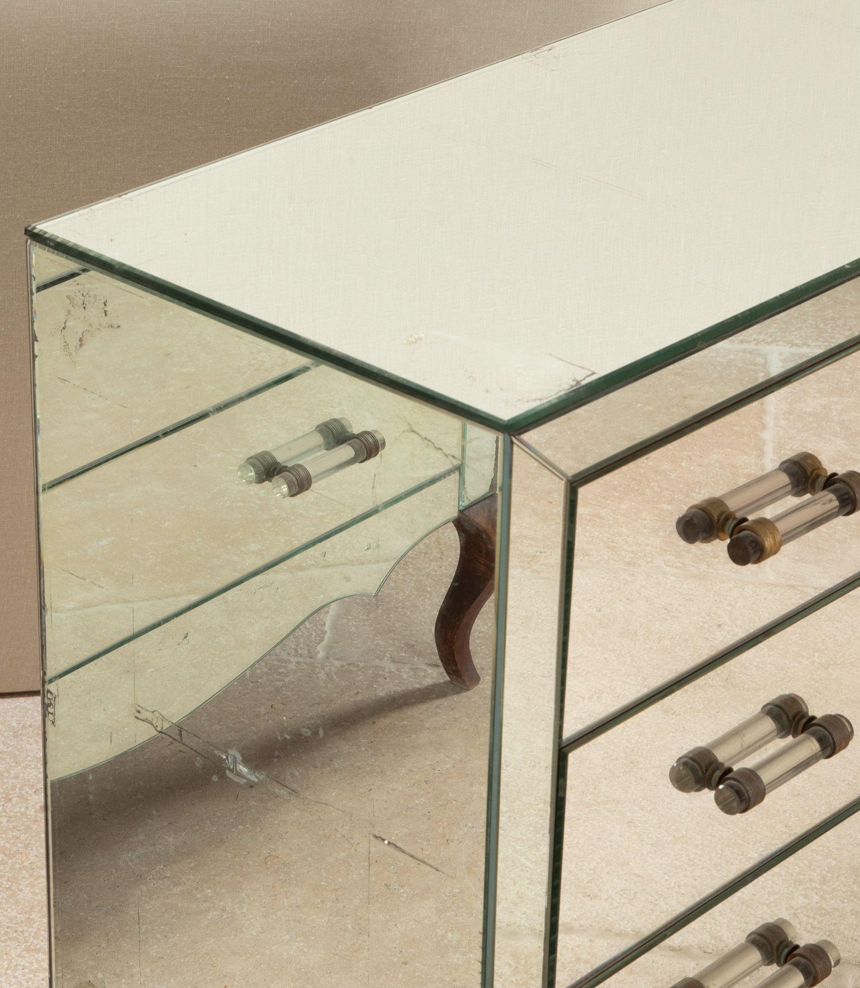 Pair of 20th Century French Art Deco Mirror Commodes For Sale 6