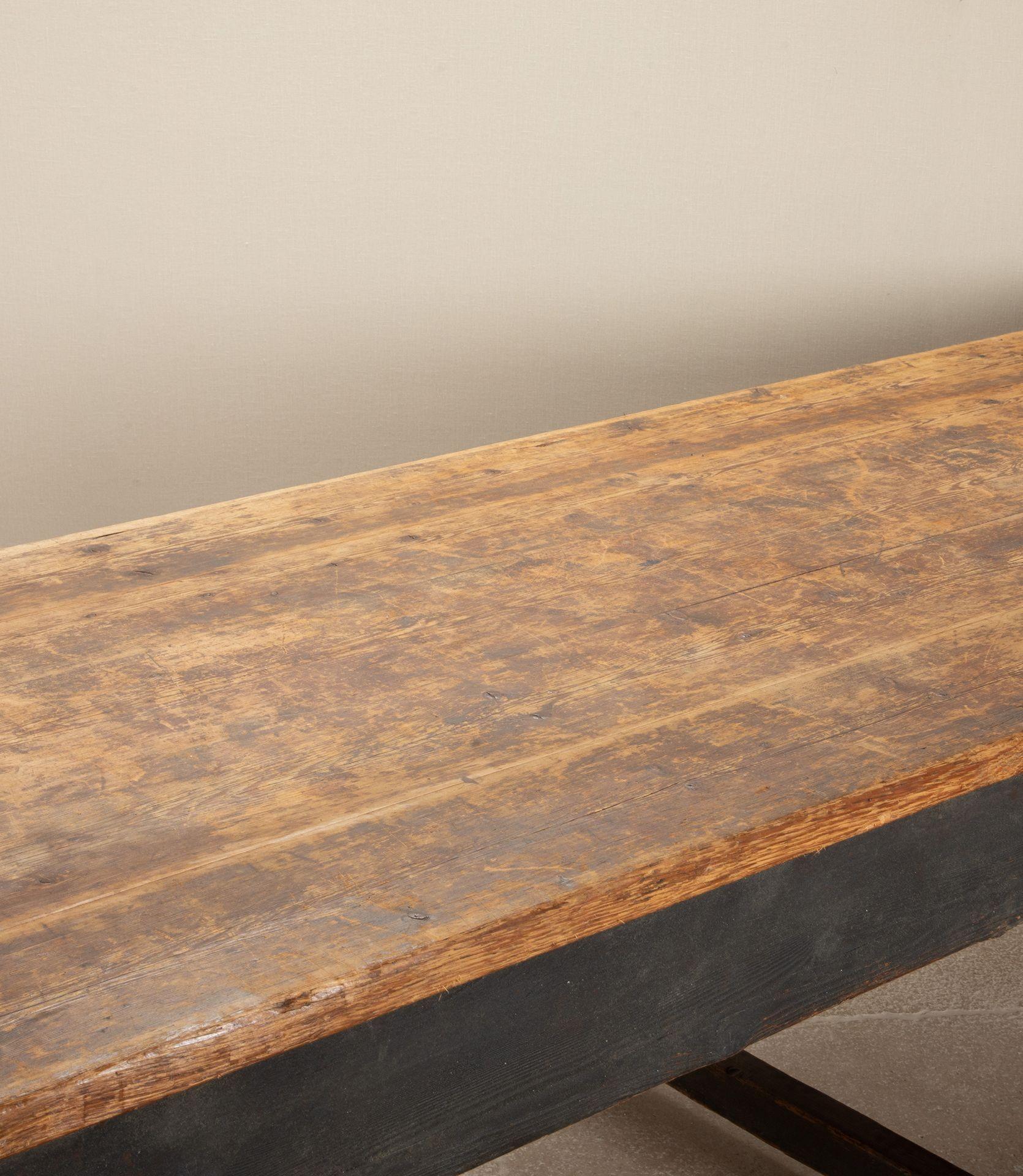 Grande table de cuisine en pin de ferme anglaise du début du 20e siècle en vente 1
