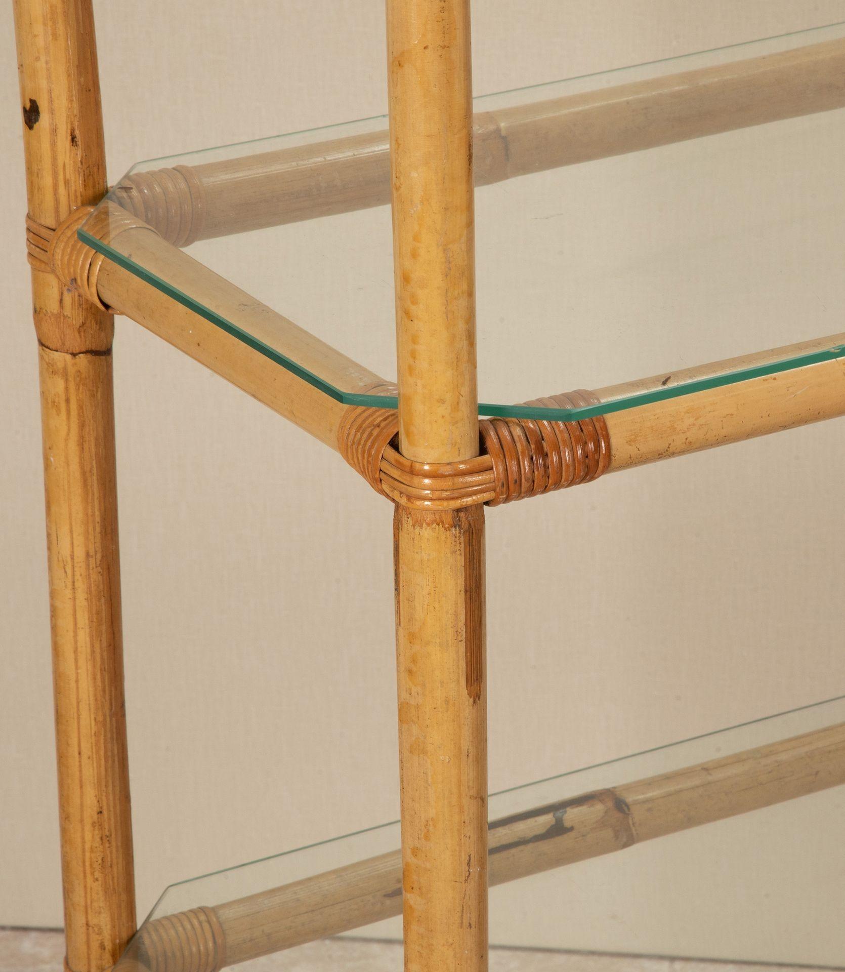 Bambù Coppia di mensole in bambù italiane di metà secolo a grande scala in vendita