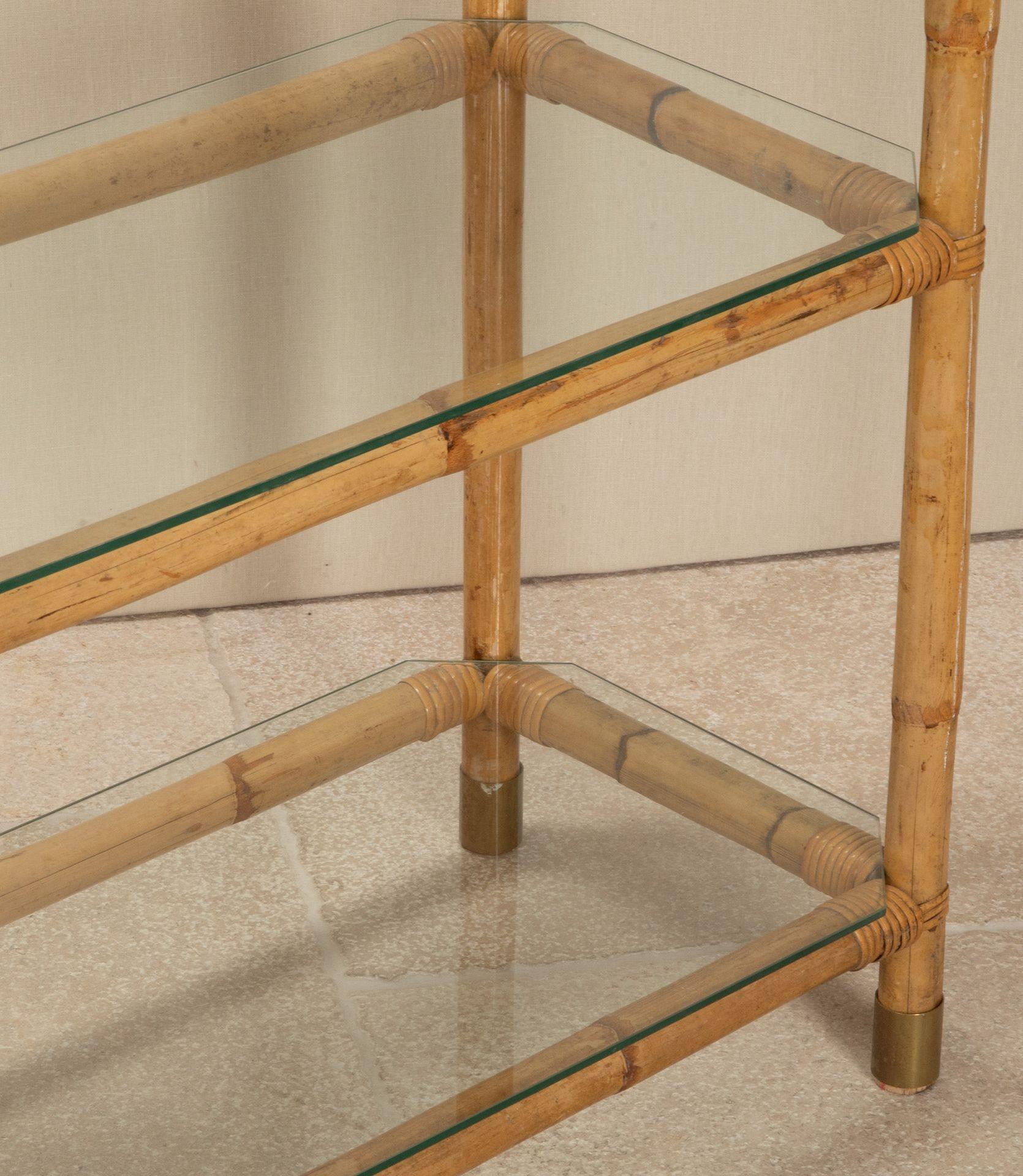 Mid-Century moderno Coppia di mensole in bambù italiane di metà secolo a grande scala in vendita