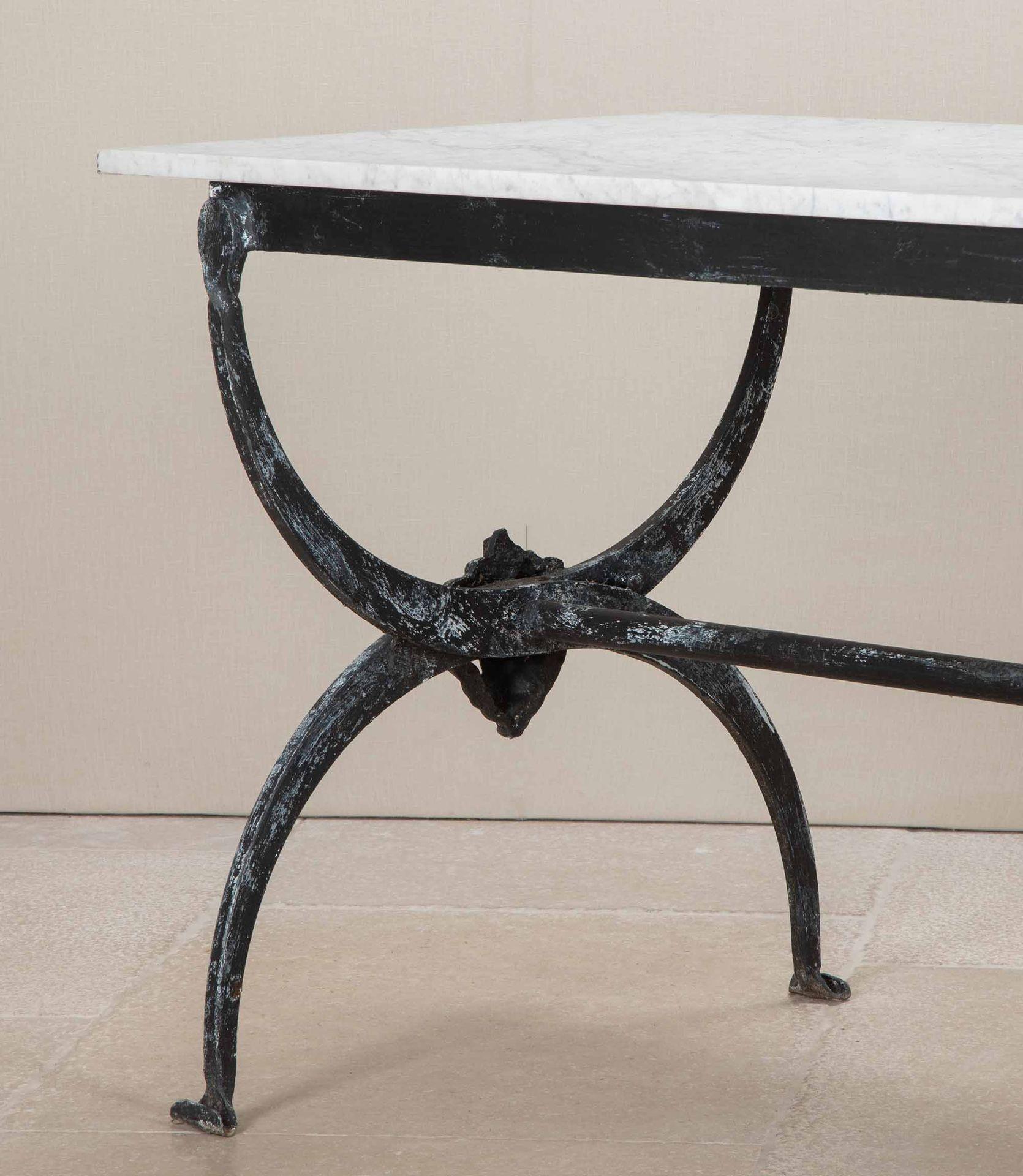 Mesa de carnicero francesa de hierro y mármol de los años 50 en Bueno estado para la venta en Gloucestershire, GB
