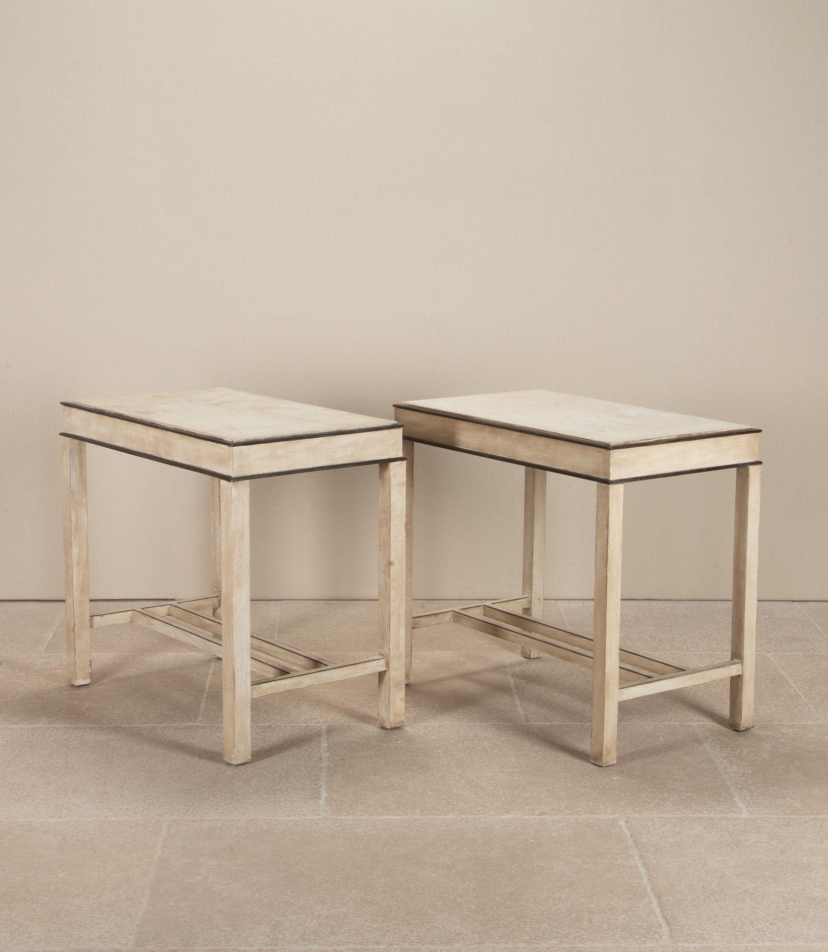 Pair of Early 20th Century European Painted Console Tables In Good Condition For Sale In Gloucestershire, GB