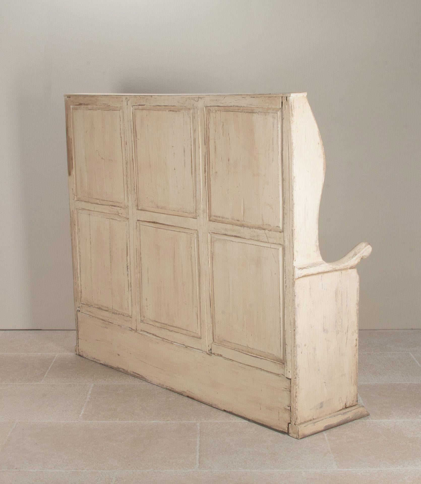 Country Early 19th Century Provincial Later Painted Pine and Elm Settle For Sale