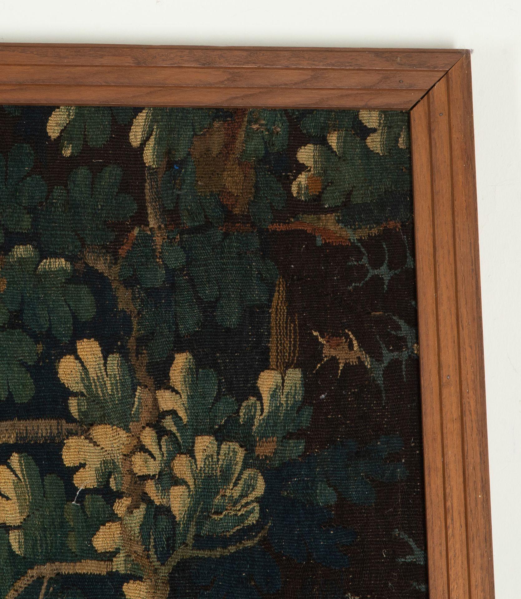 Paar französische gerahmte Aubusson-Wandteppiche aus dem 18. im Angebot 3