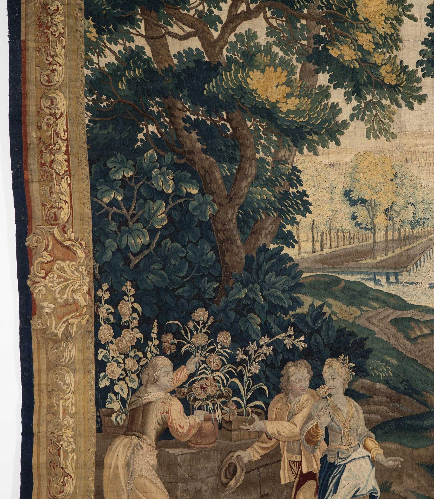 Large Early 18th Century Flemish Tapestry In Good Condition For Sale In Gloucestershire, GB