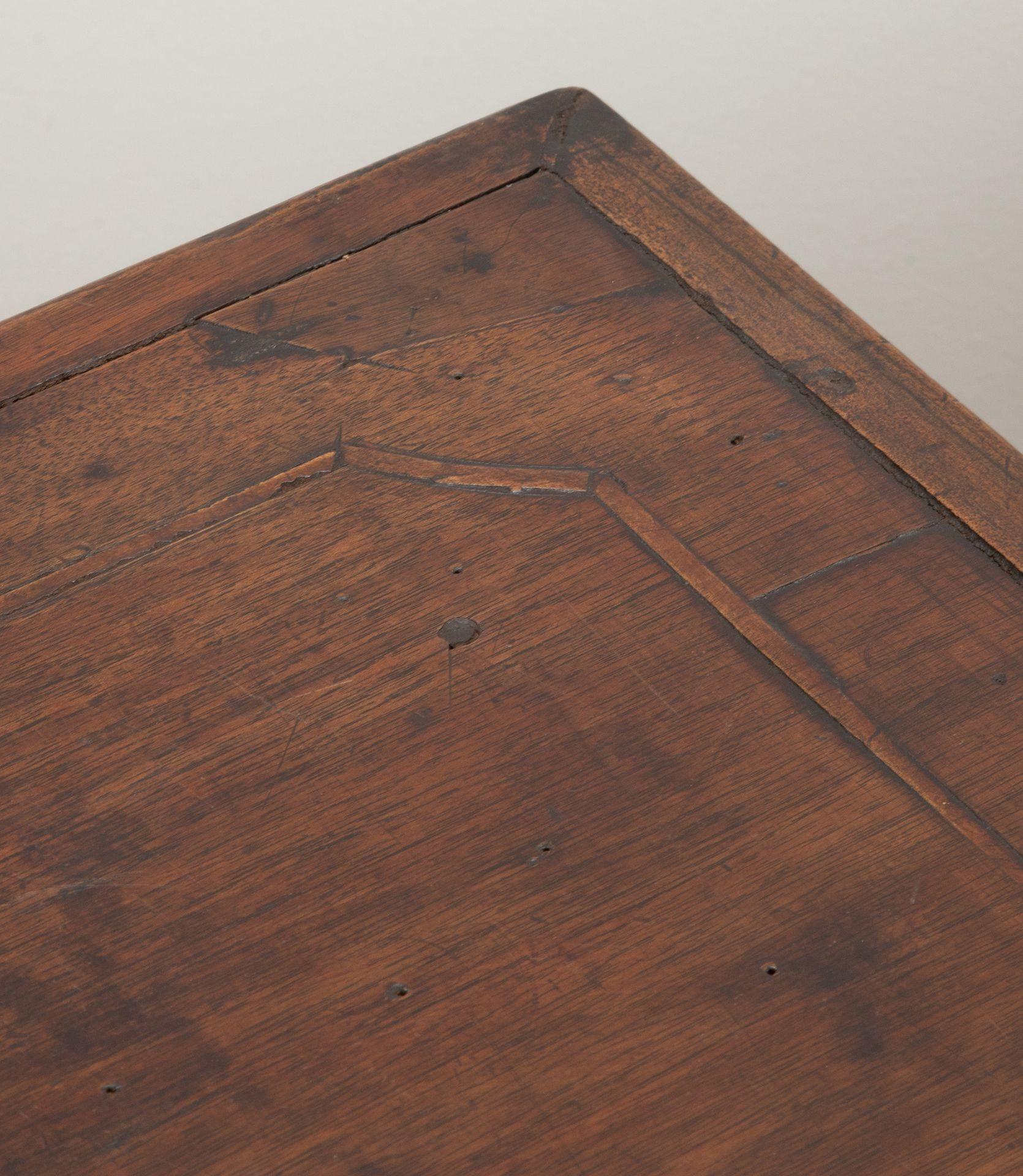 Walnut Pair of 18th Century Tuscan Console Tables For Sale
