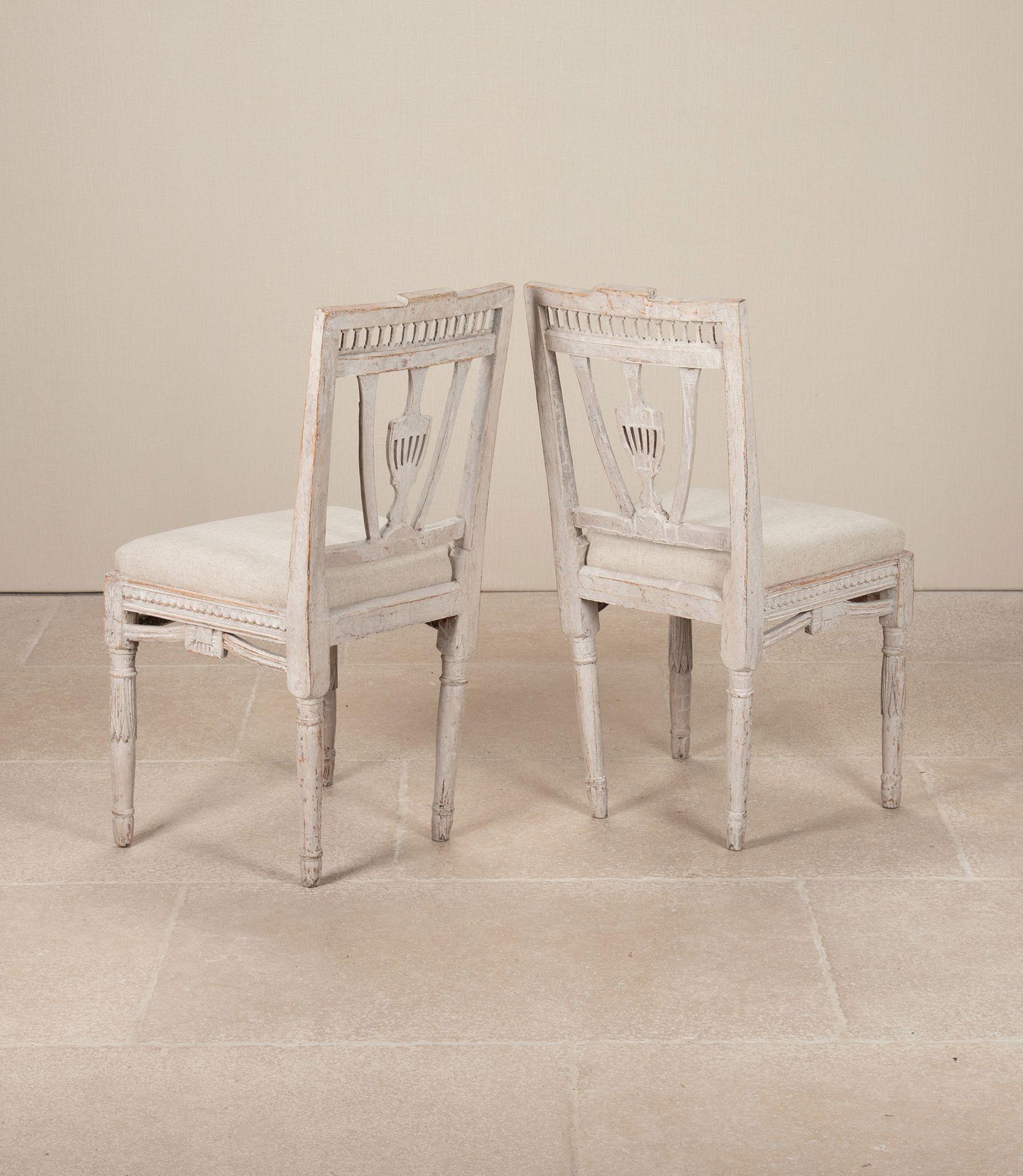 Set of Ten 19th Century Swedish Gustavian Dining Chairs In Good Condition For Sale In Gloucestershire, GB