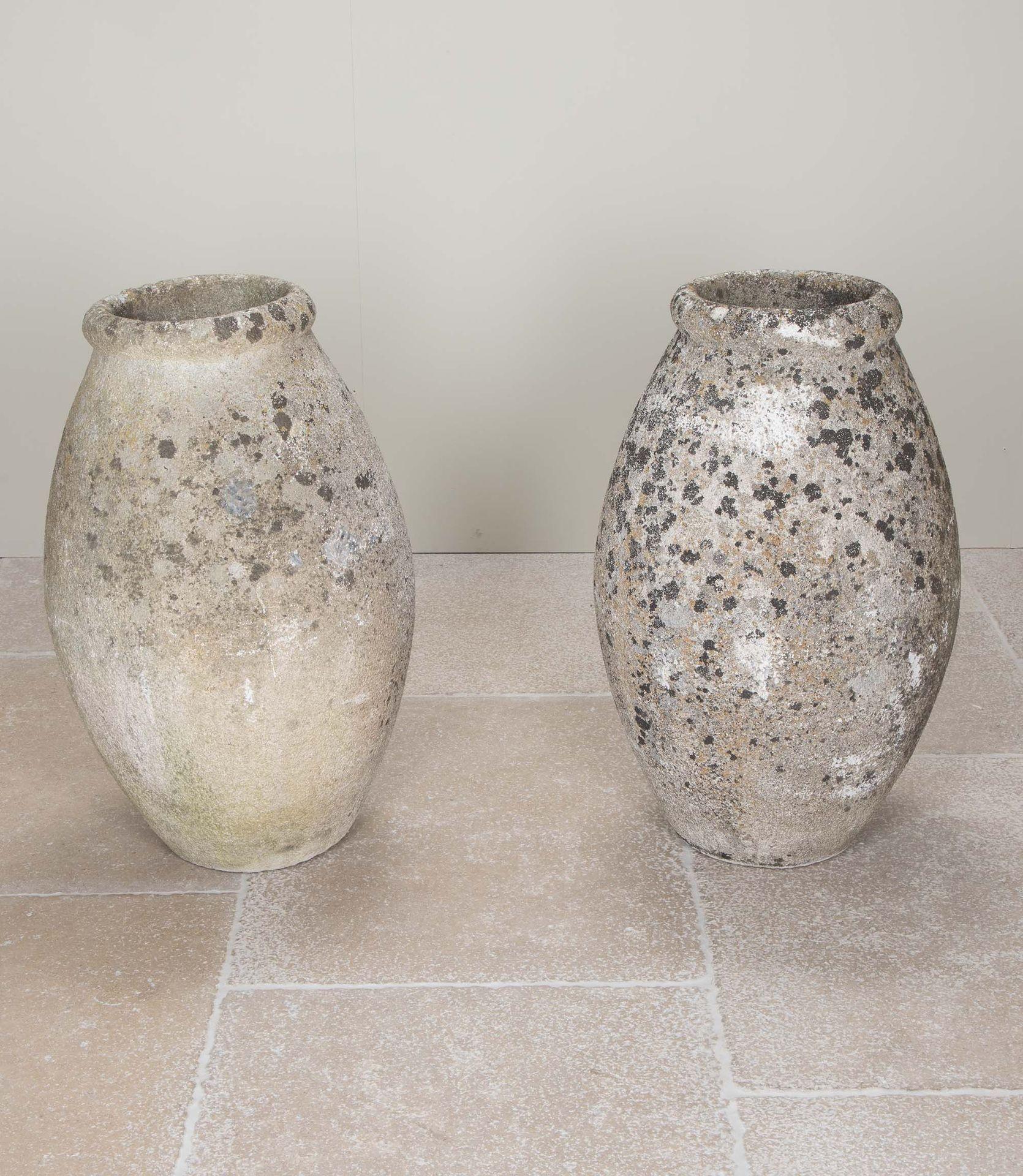 Pair of Tall 20th Century French Reconstituted Stone Urns In Good Condition For Sale In Gloucestershire, GB