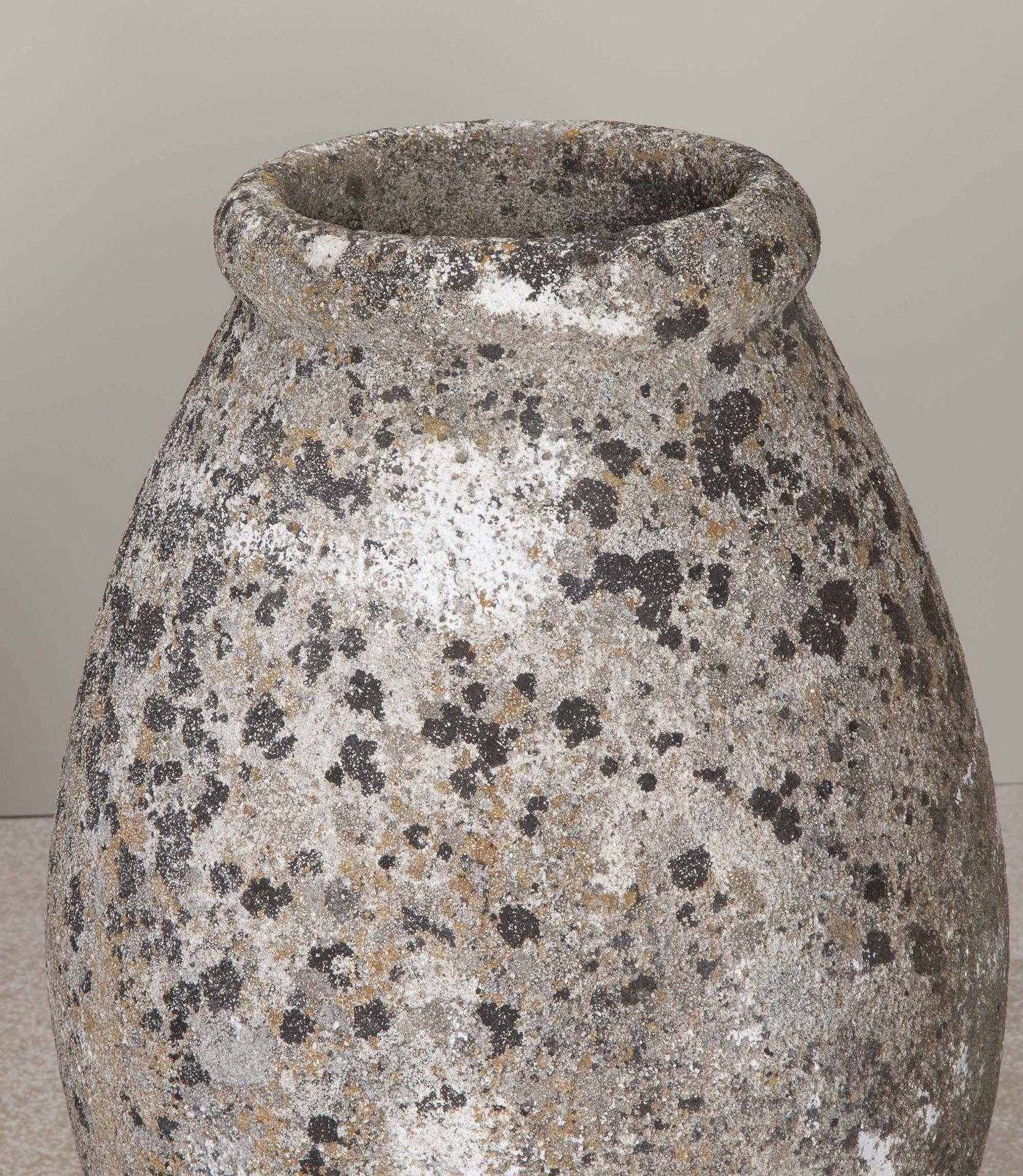 Pair of Tall 20th Century French Reconstituted Stone Urns For Sale 3