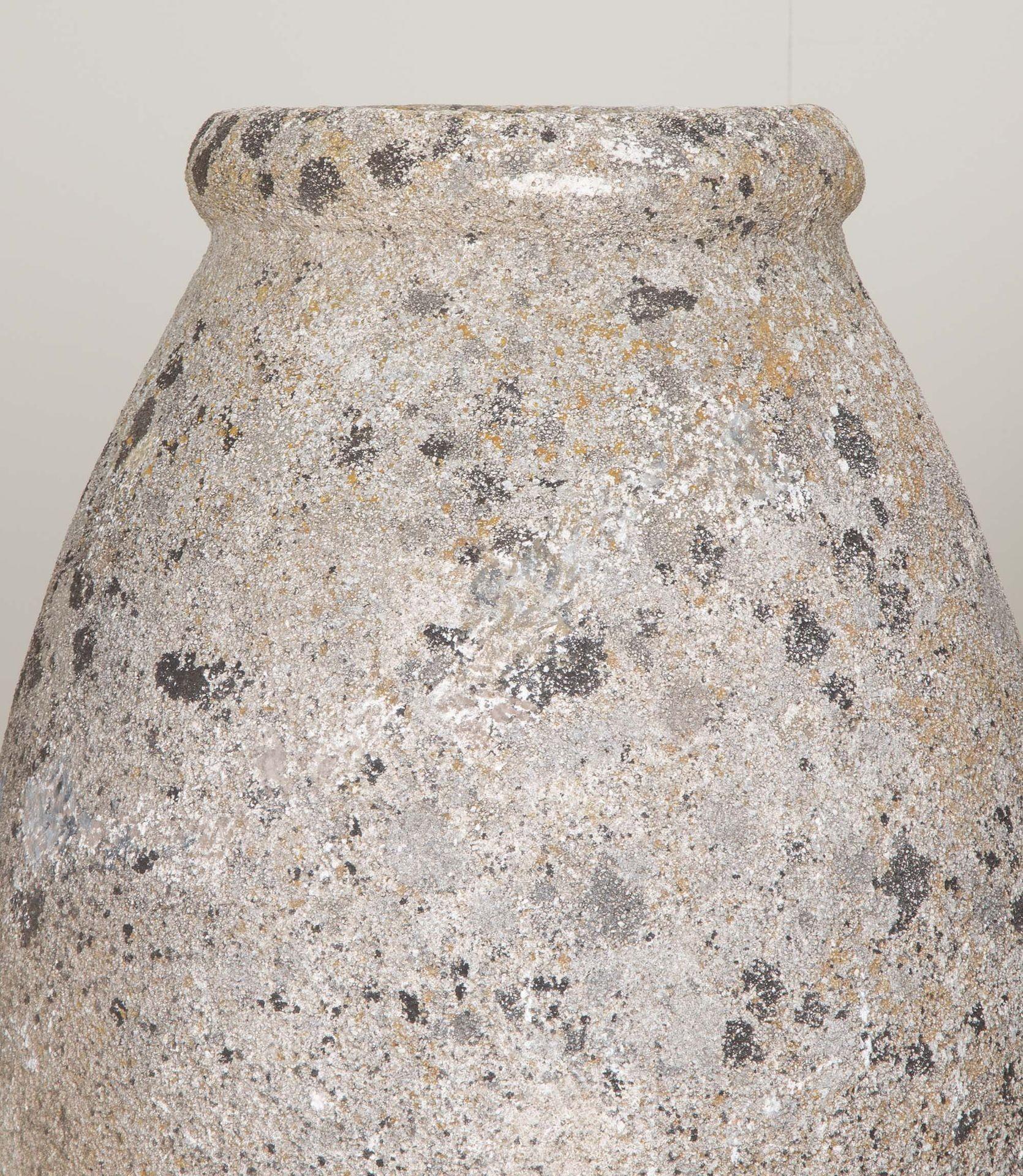 Pair of Tall 20th Century French Reconstituted Stone Urns For Sale 2