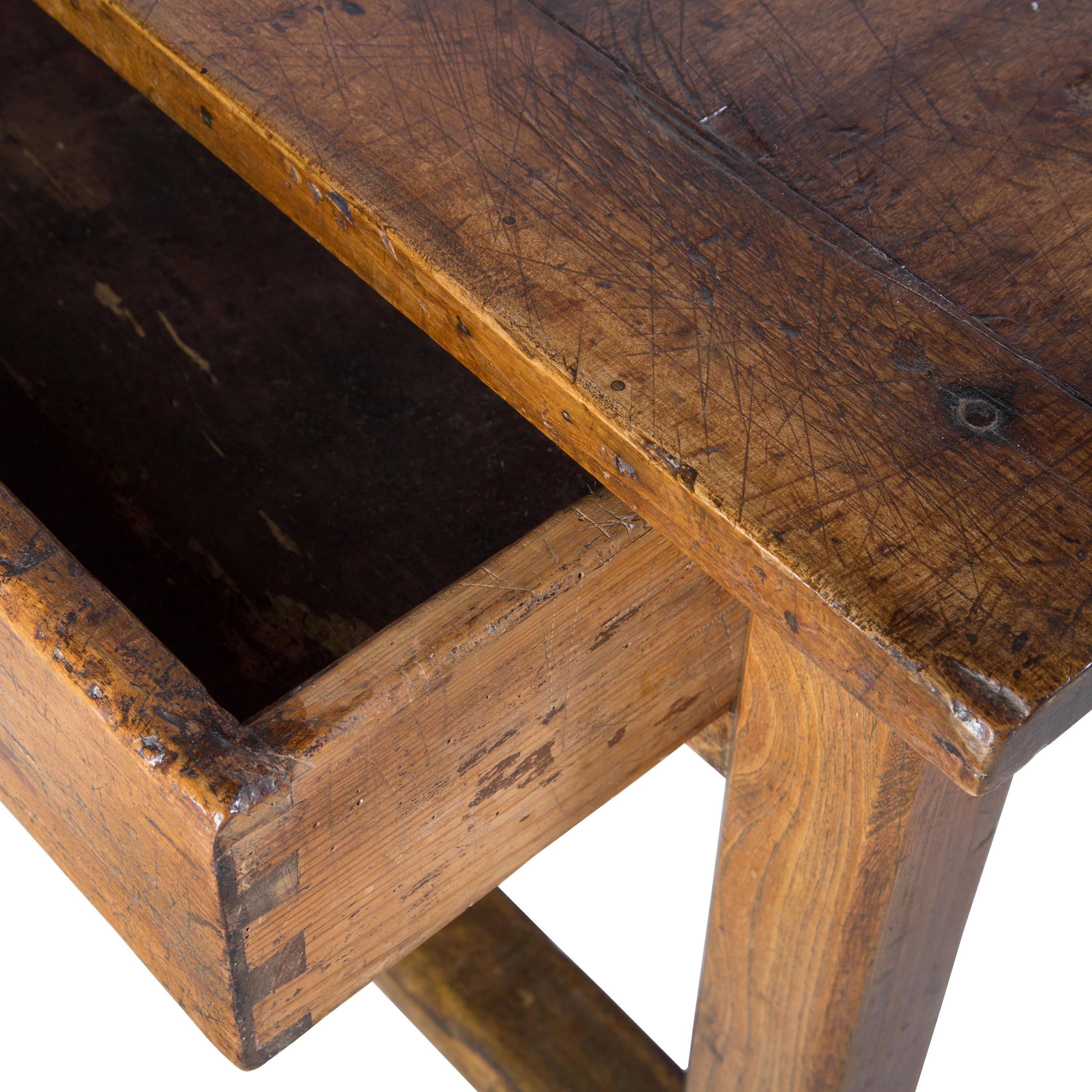 18th Century Farmhouse Table In Good Condition In Gloucestershire, GB