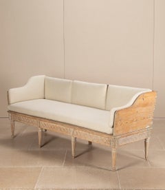 Late 18th Century Swedish Trågsofa, Pine, Neutral Linen, Circa 1780