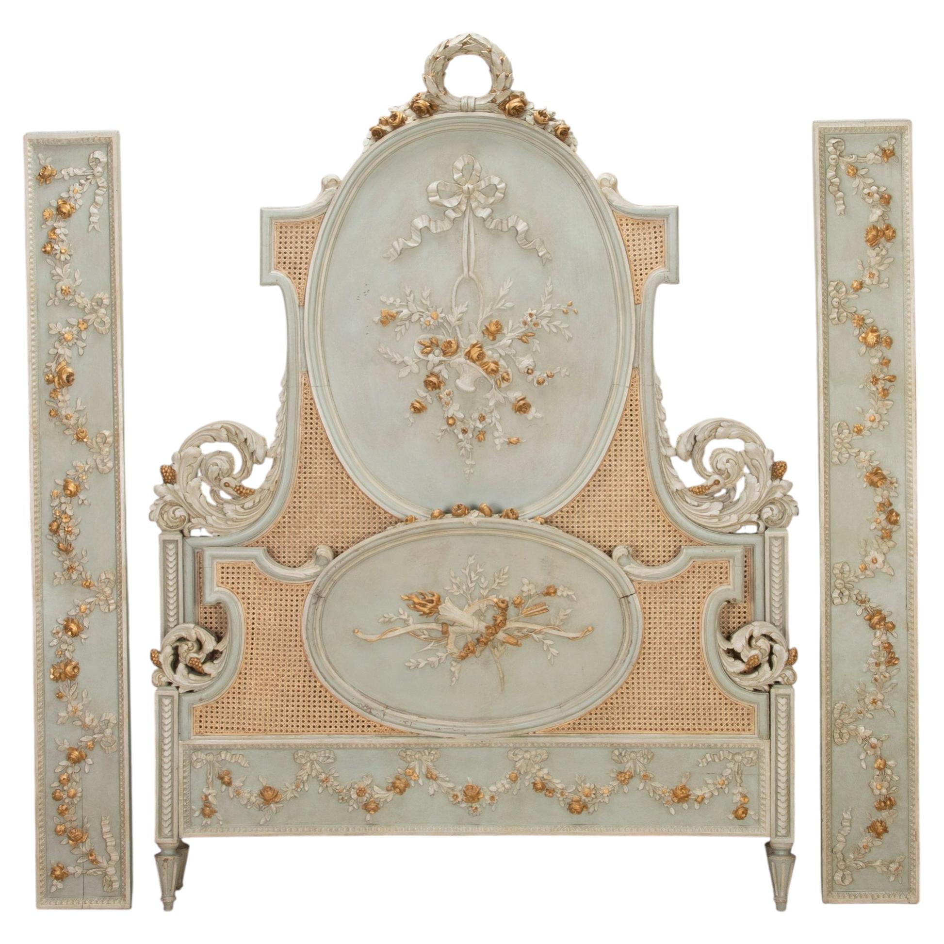 Large 19th Century Louis XVI Style Kingsize Bedstead en vente