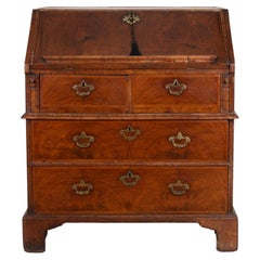 Commode en noyer de style William & Mary du XVIIIe siècle