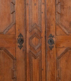 Large 18th Century Bavarian Oak Cupboard