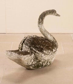 Grande jardinière sculpturale française en forme de cygne, en pierre moulée, datant du milieu du siècle dernier