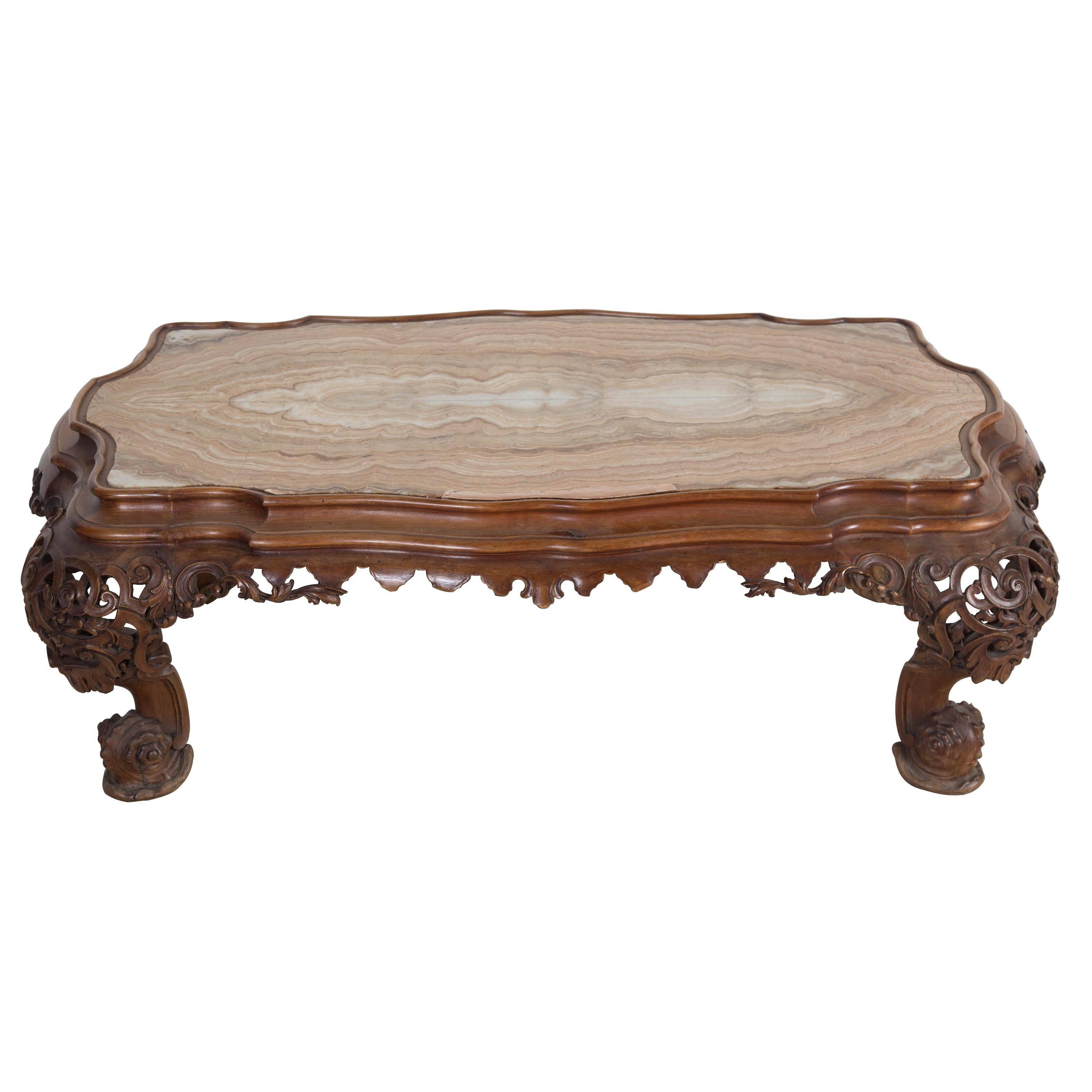 Venetian Coffee Table In Good Condition For Sale In Gloucestershire, GB