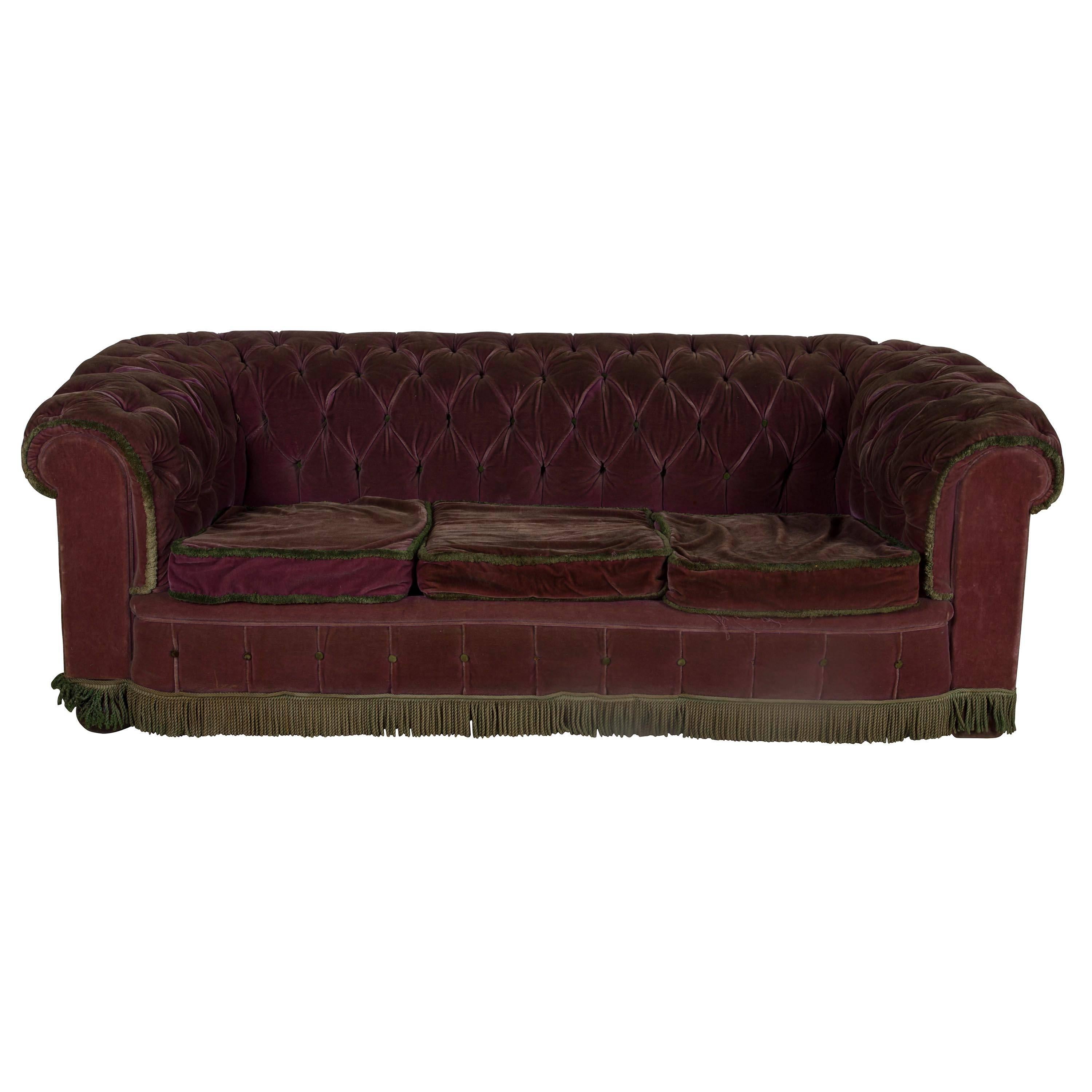19th Century Chesterfield Sofa In Good Condition In Gloucestershire, GB
