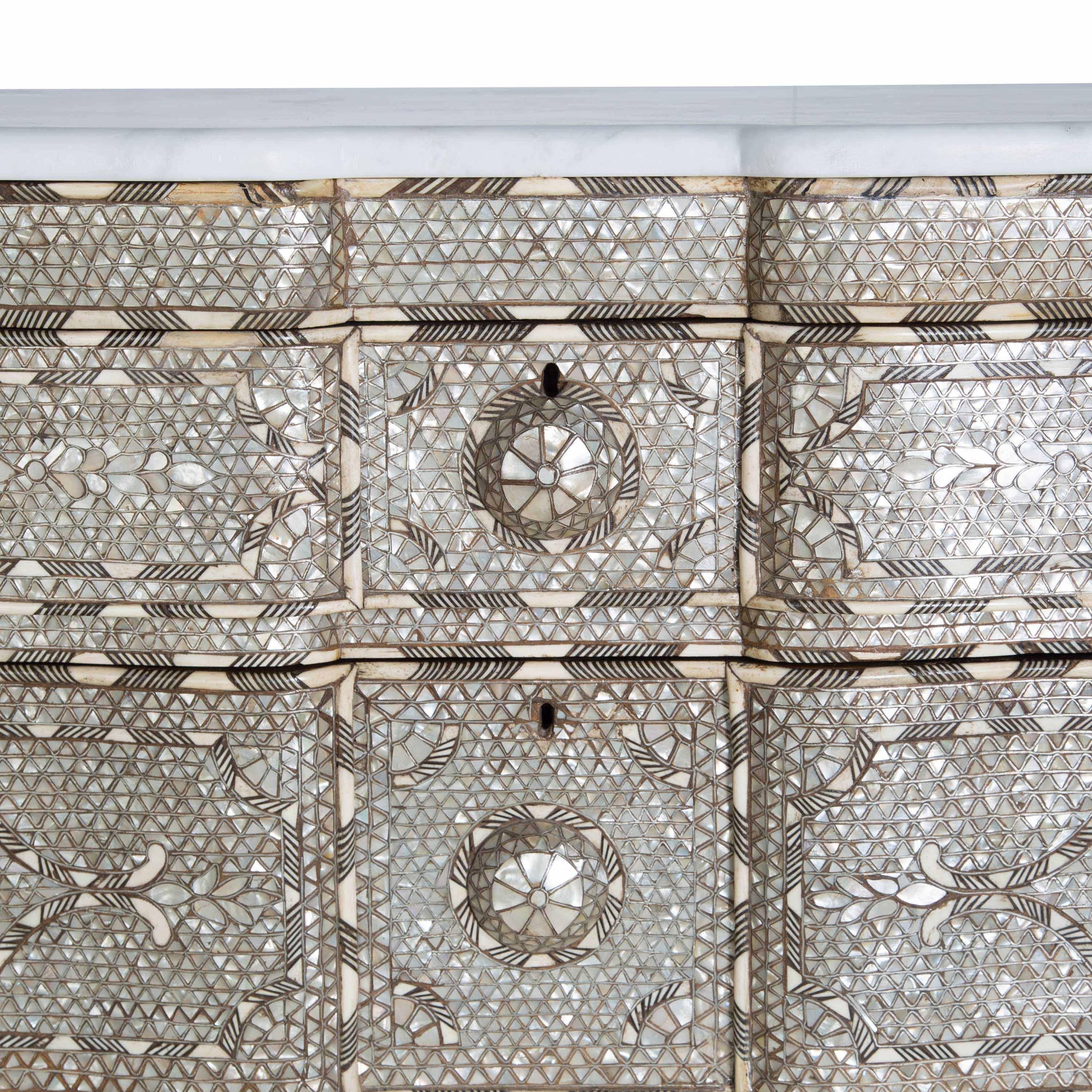 Rare Syrian Chest In Good Condition In Gloucestershire, GB