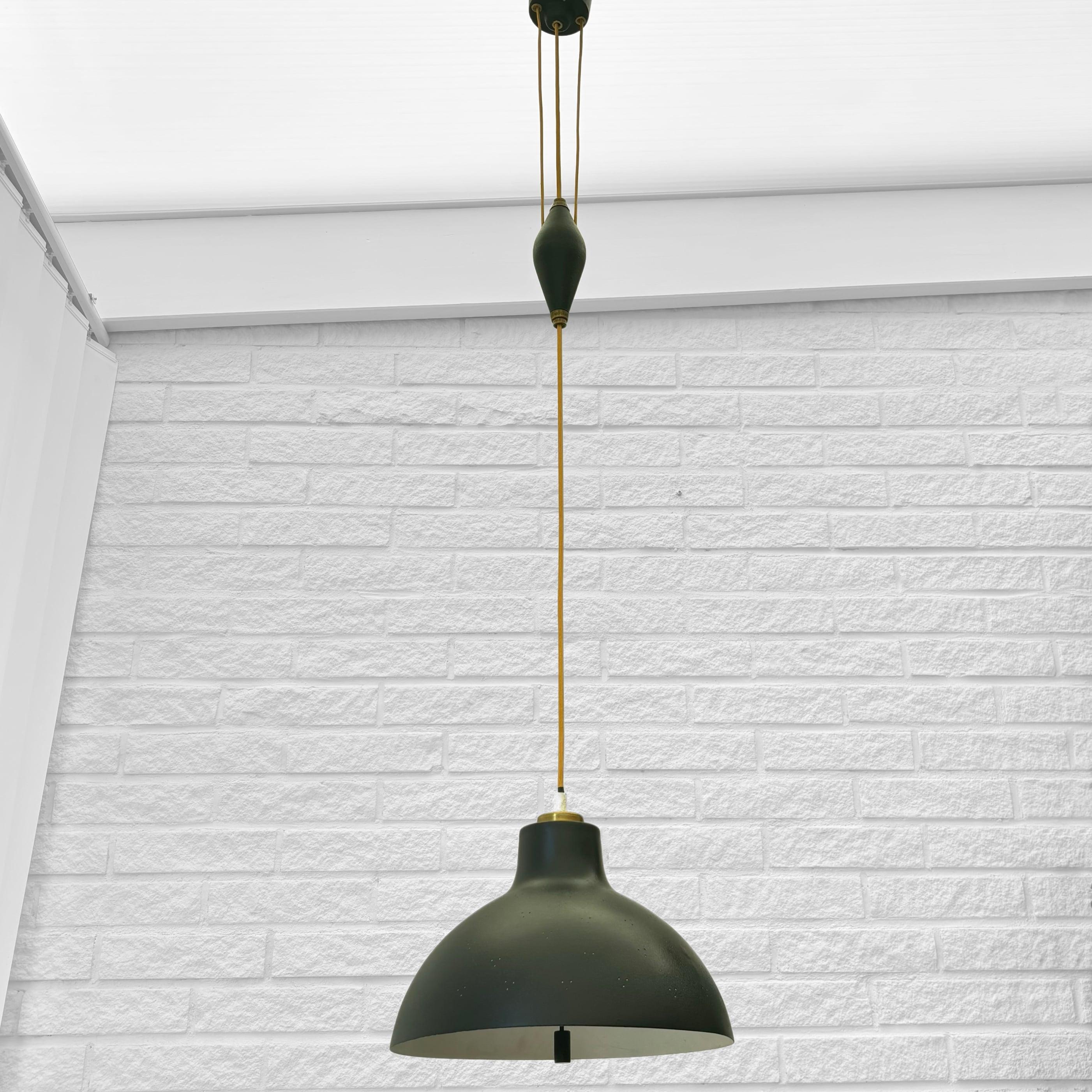 Scandinavo moderno Bertil Brisborg, Nordiska Kompaniet, lampada a sospensione di metà secolo, Svezia, anni '50 in vendita