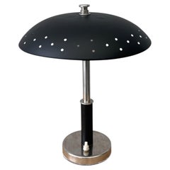 Lampe de table moderniste scandinave, chrome et acier, Suède, années 1940