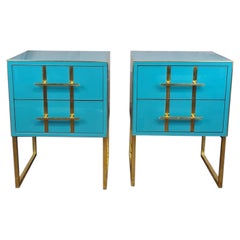 Tables de chevet en verre de Murano bleu clair, intérieur en laiton et velours gris disponible