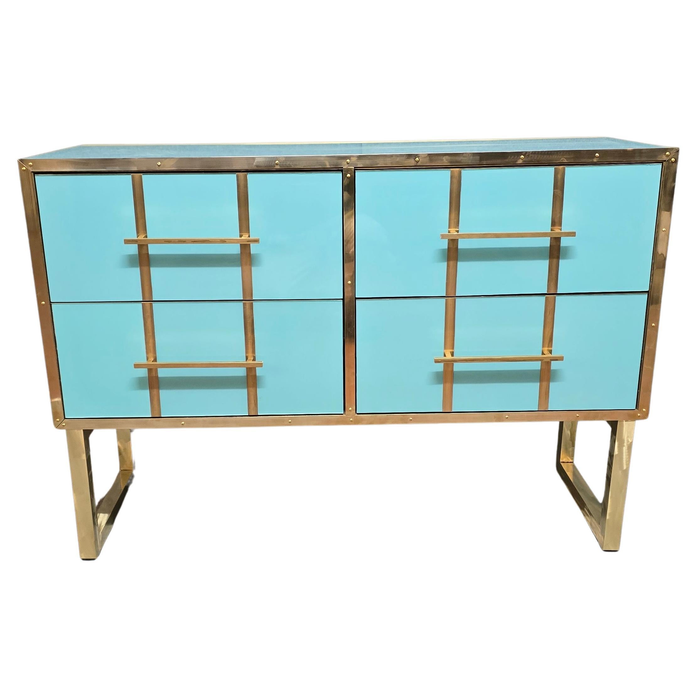 Zeitloser Luxus: Azurblaue Kommode aus Muranoglas und Messing aus Italien erhältlich