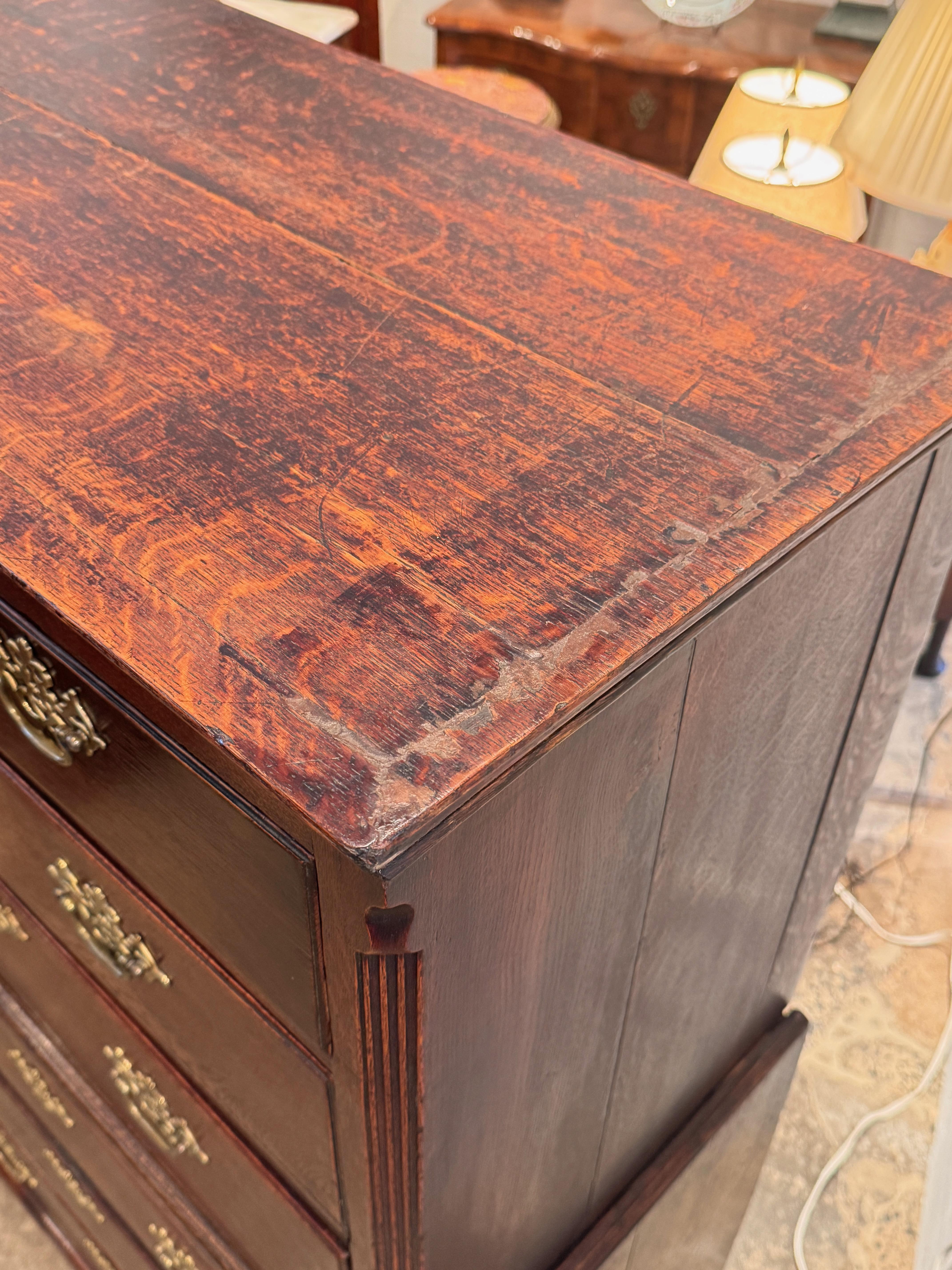 18th Century English Oak Chest-on-Chest For Sale 1