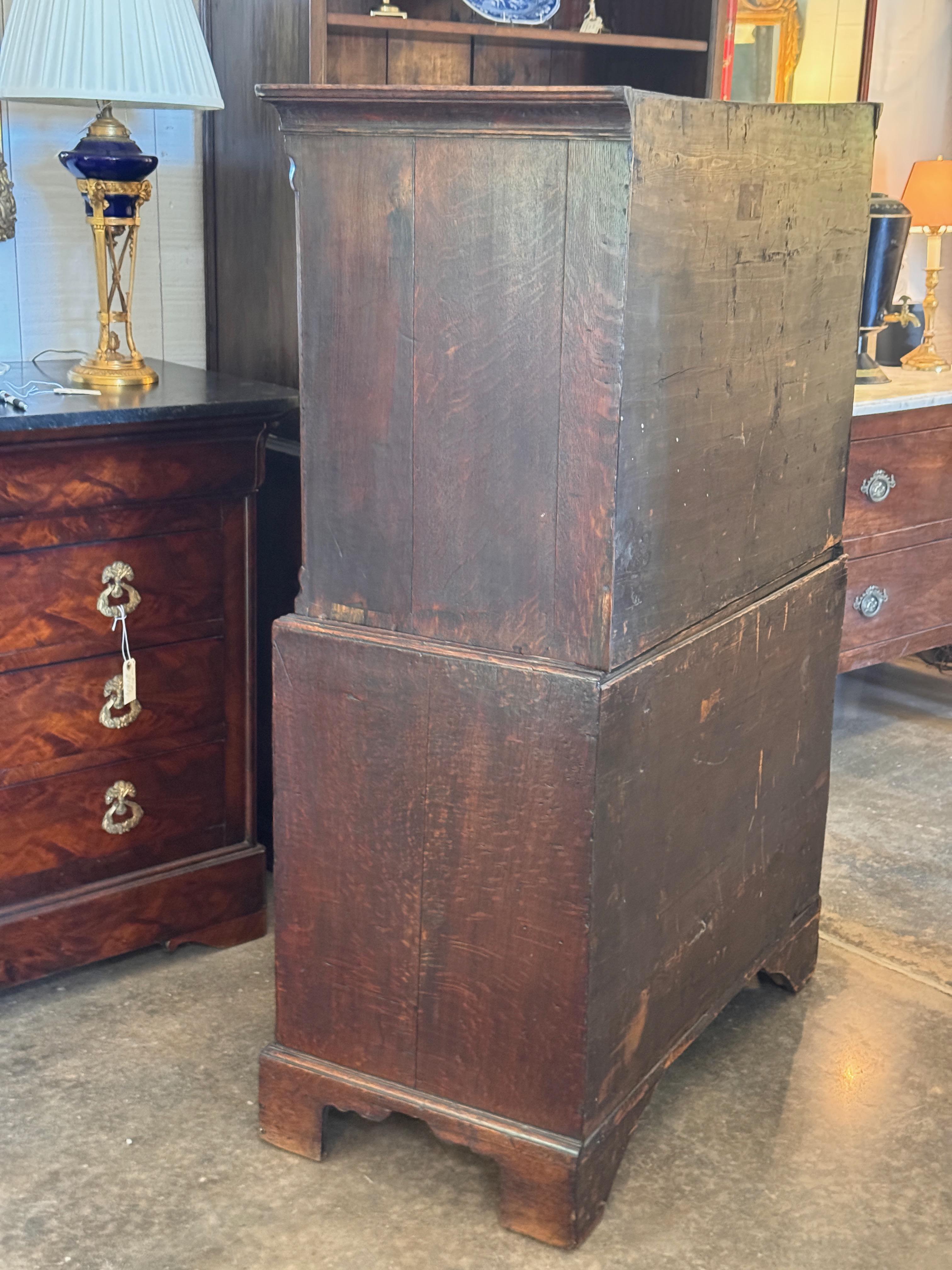 18th Century English Oak Chest-on-Chest For Sale 4