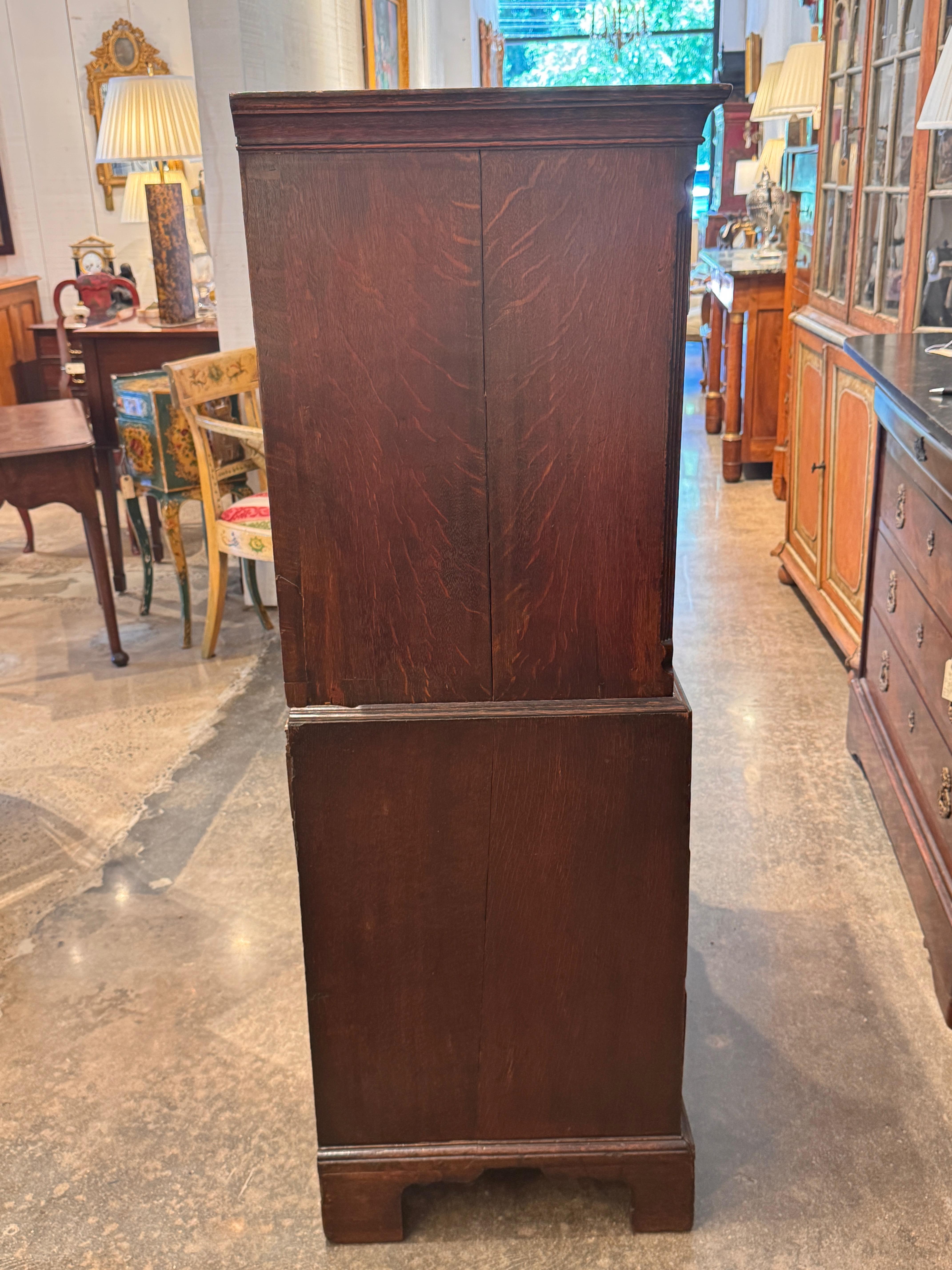 18th Century English Oak Chest-on-Chest For Sale 6