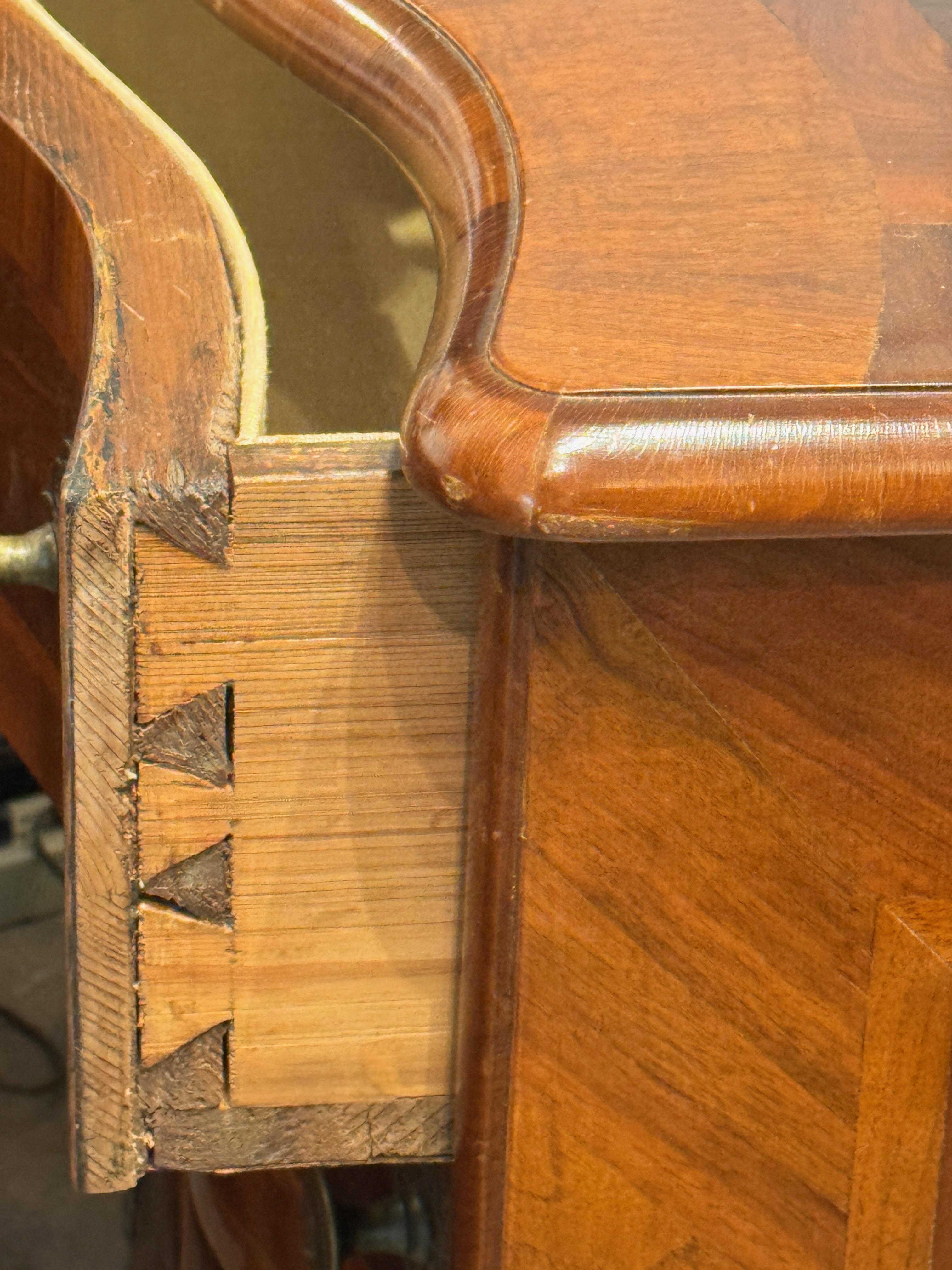 Continental Serpentine Chest With Inlaid Veneer For Sale 5