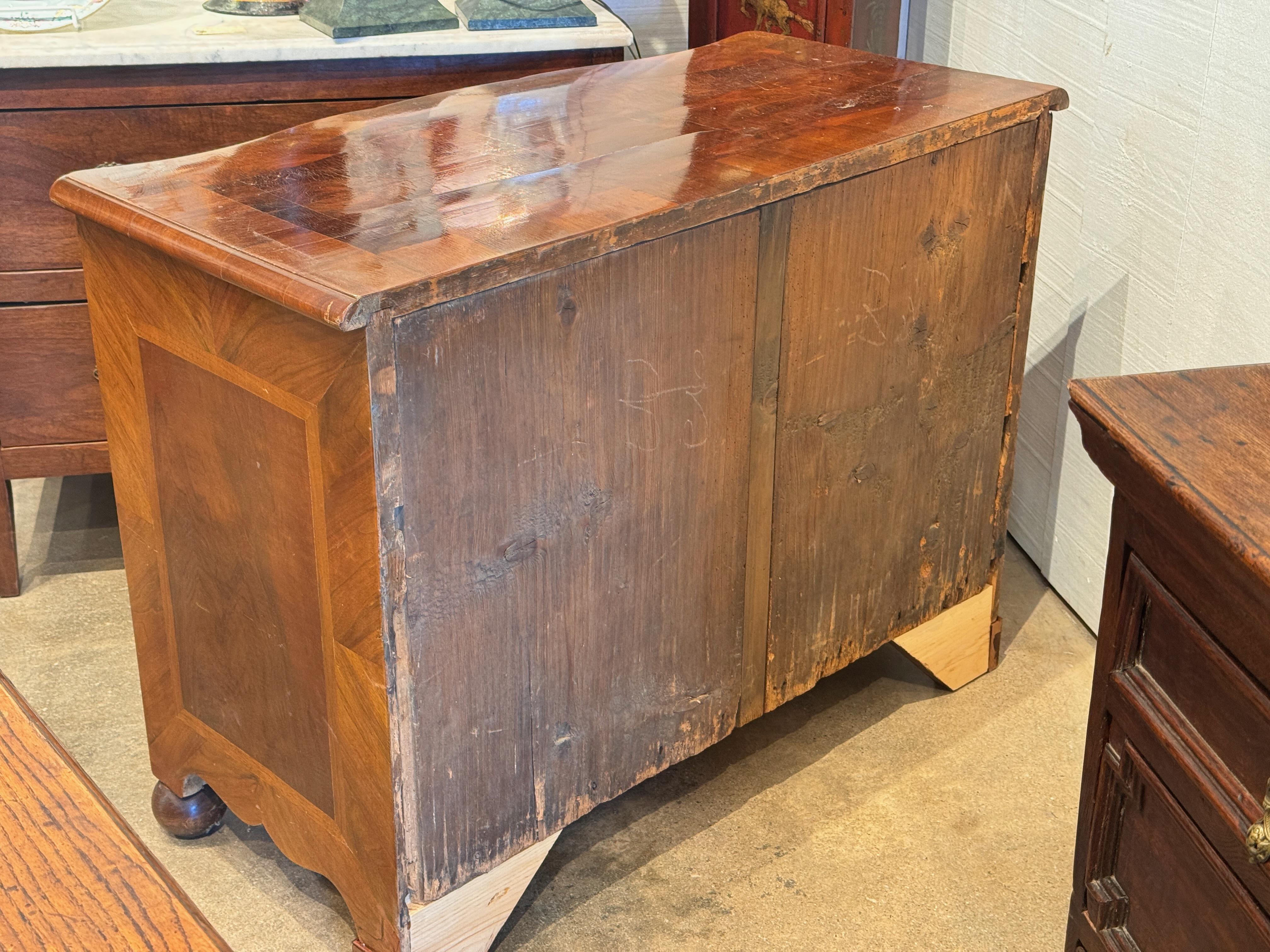 Continental Serpentine Chest With Inlaid Veneer For Sale 7