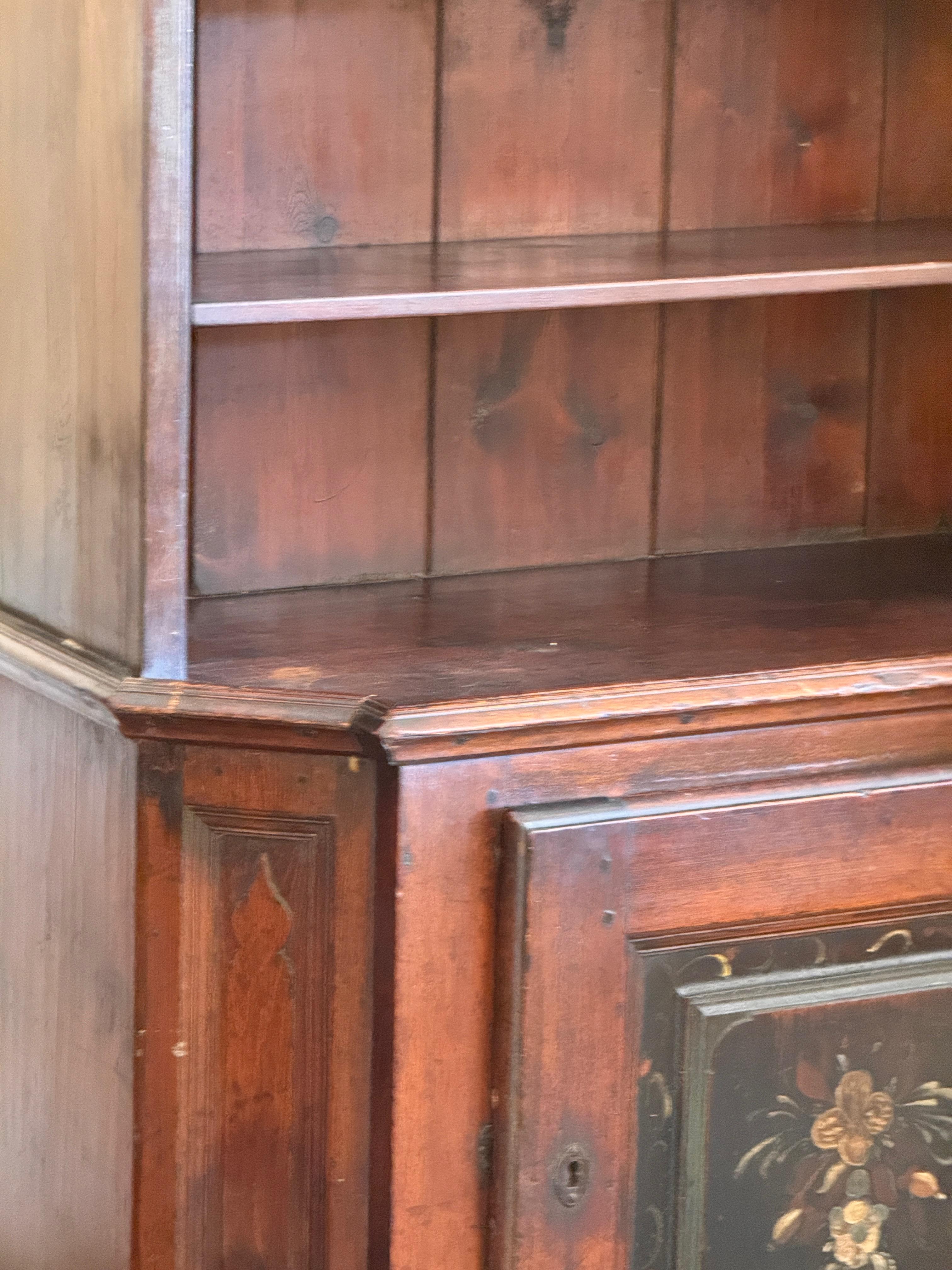 Legno Armadio svedese dipinto del XIX secolo in vendita