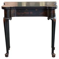 Mesa de juegos con tapa abatible de estilo chinoiserie, lacada en verde, de estilo inglés