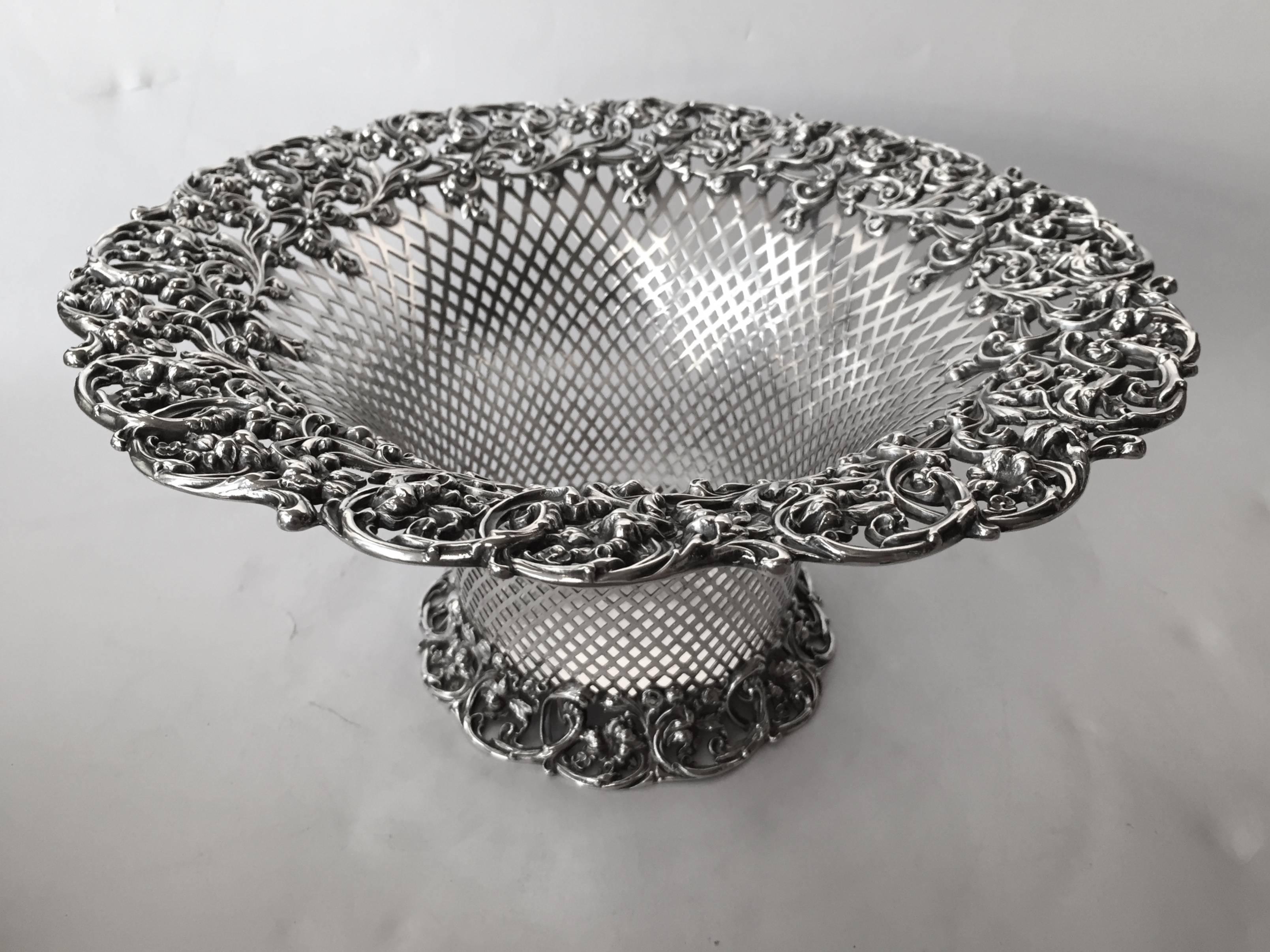 Appliqué American Reticulated Sterling Silver Centerpiece Basket with Frog, circa 1900 For Sale