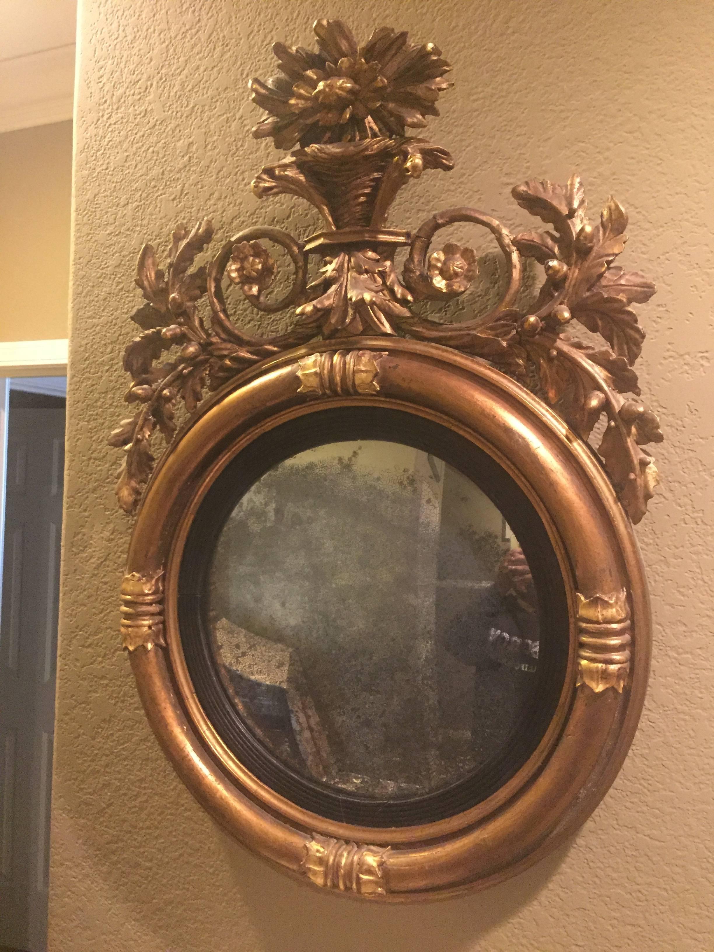 Austrian 19th Century Carved Giltwood Bullseye Mirror For Sale 2