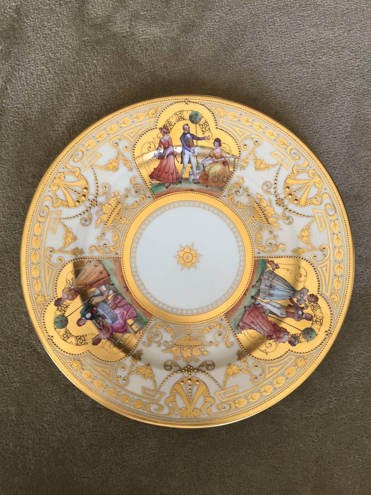 Gilt Fine Dinner Service for 14 by Ambrosius Lamm of Dresden, circa 1900 For Sale