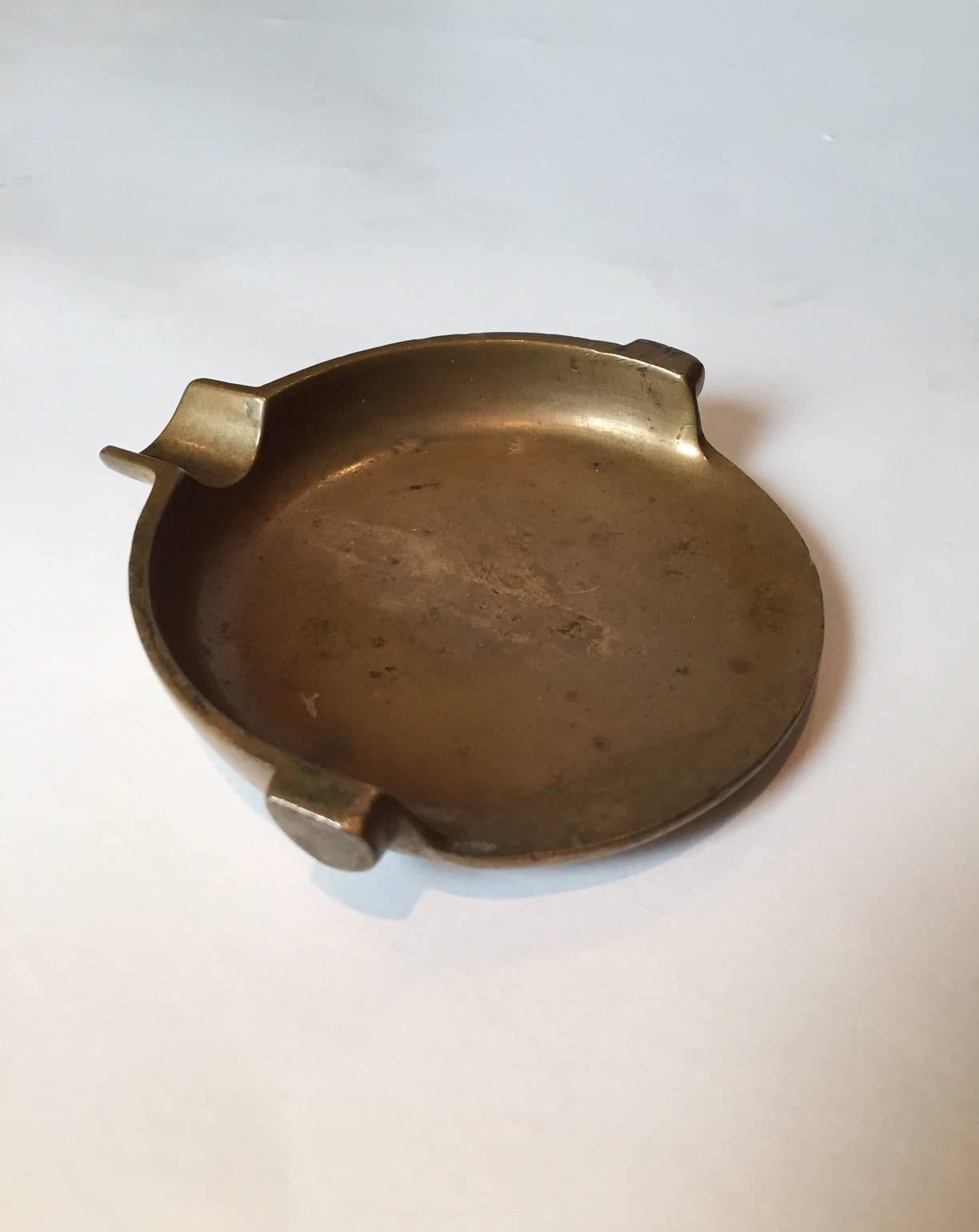 Alfred Dunhill Gilt Bronze Floor Standing Cigar Ashtray, circa 1920s﻿ In Excellent Condition In Redding, CA