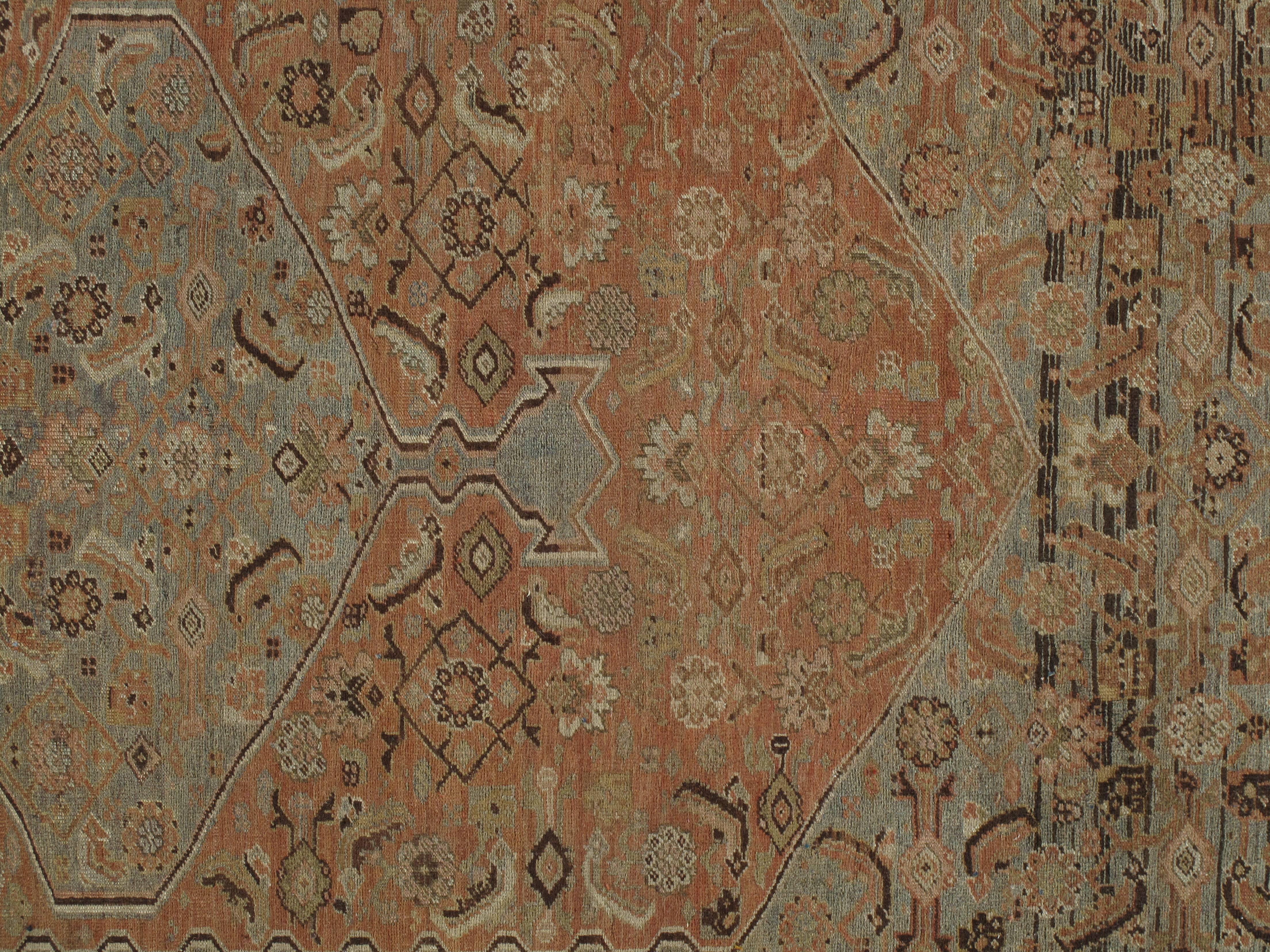 Antiker antiker Bijar-Läufer in Galeriegröße, handgefertigter orientalischer Teppich, Taupe, Terrakotta (Persisch) im Angebot