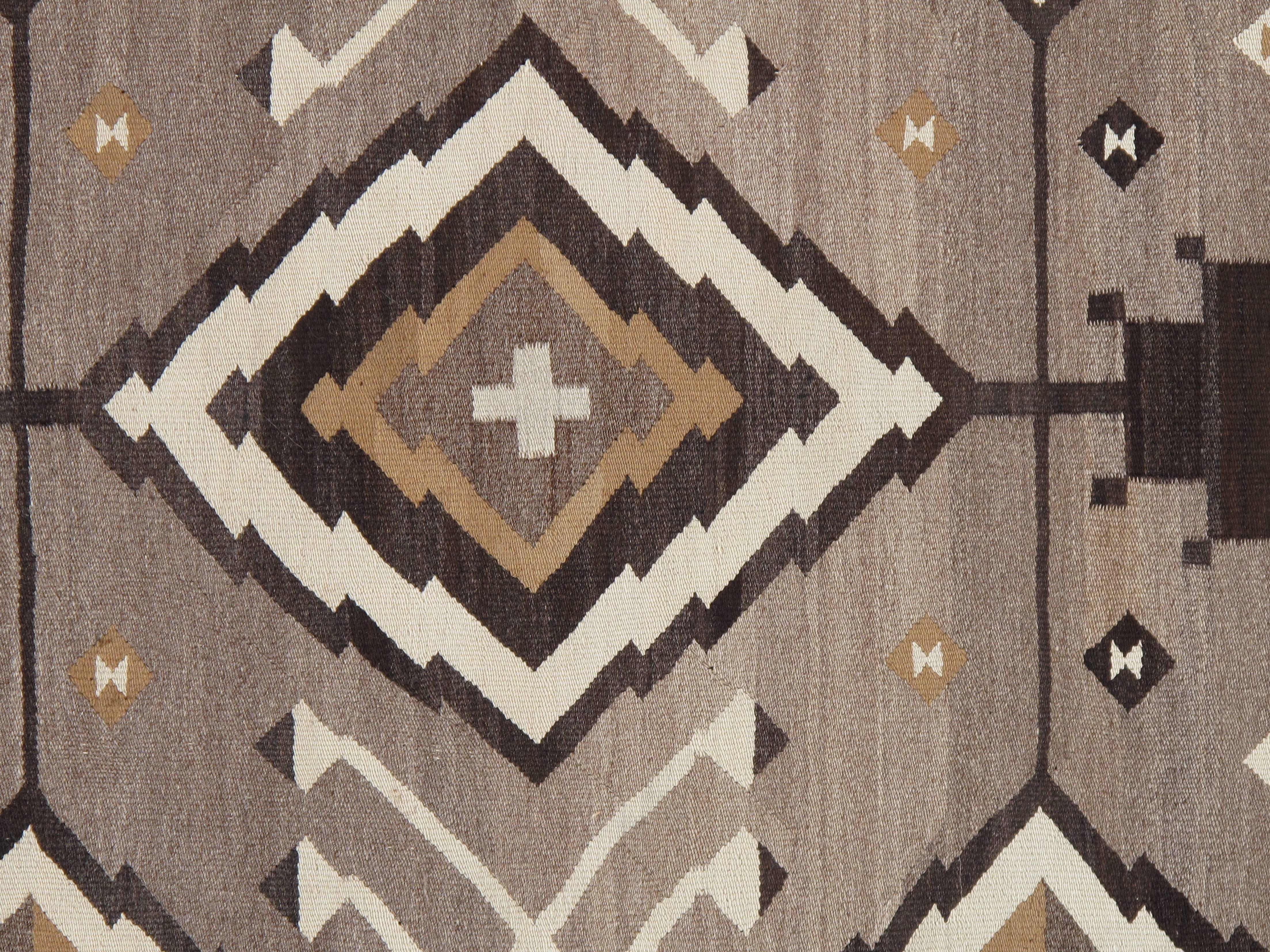 Antique Navajo Carpet, Oriental Rug, Handmade Wool Rug, Gray Color In Excellent Condition In Port Washington, NY