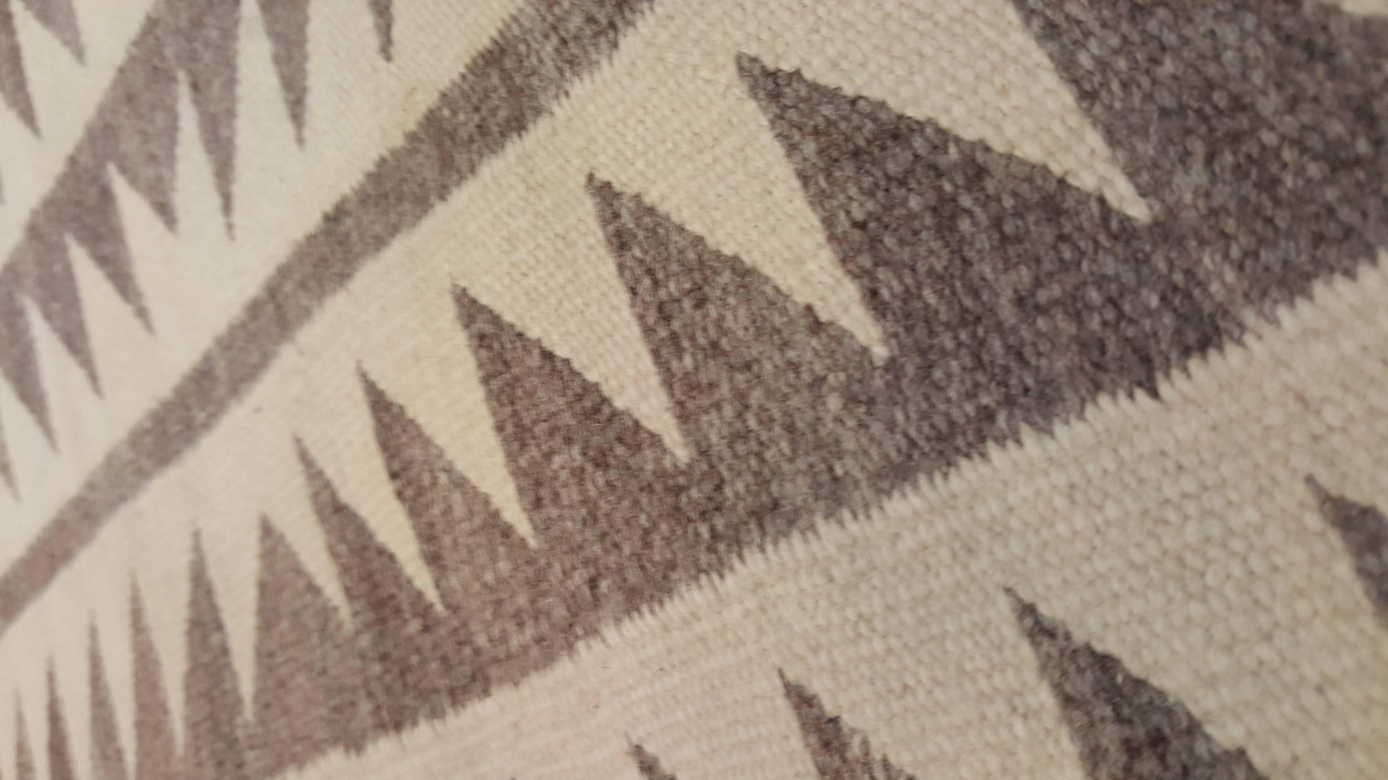 Antique Navajo Carpet, Oriental Rug, Handmade Wool Rug, Beige Color In Excellent Condition In Port Washington, NY