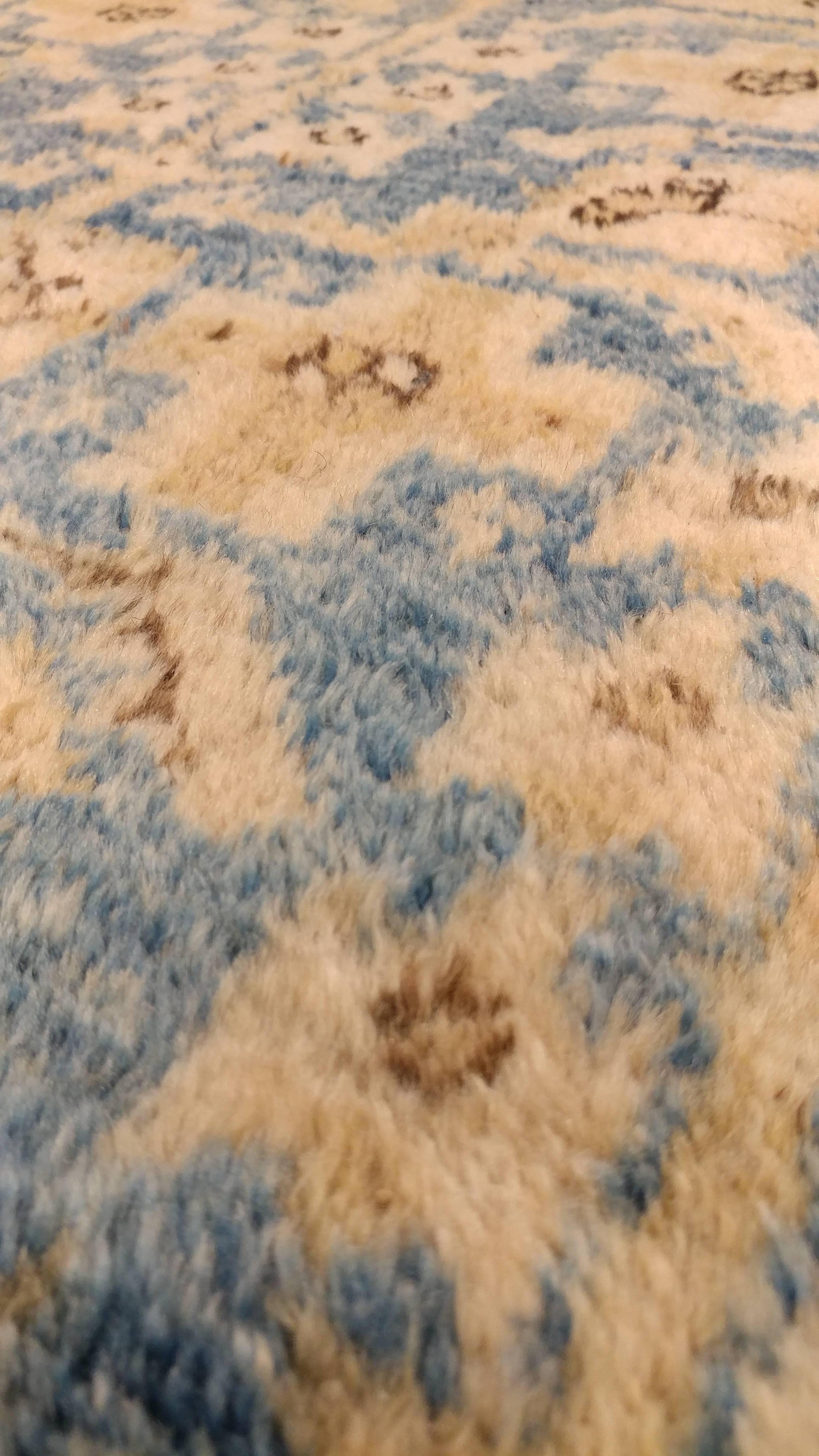 Tapis Malayer ancien, tapis oriental fait à la main, ivoire, taupe, or, bleu clair en vente 2